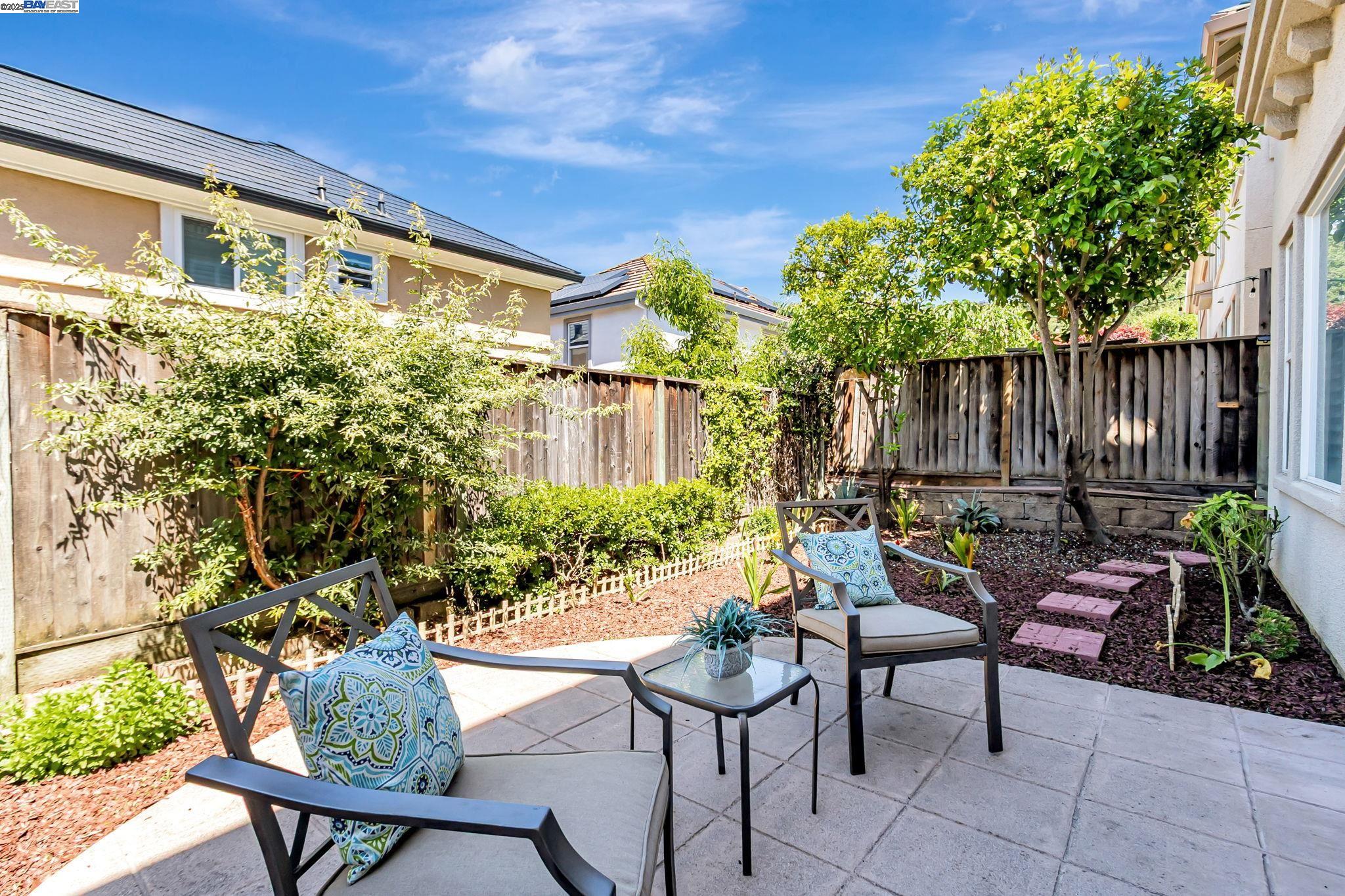 Detail Gallery Image 50 of 53 For 1657 via Cortina, San Jose,  CA 95120 - 3 Beds | 2/1 Baths