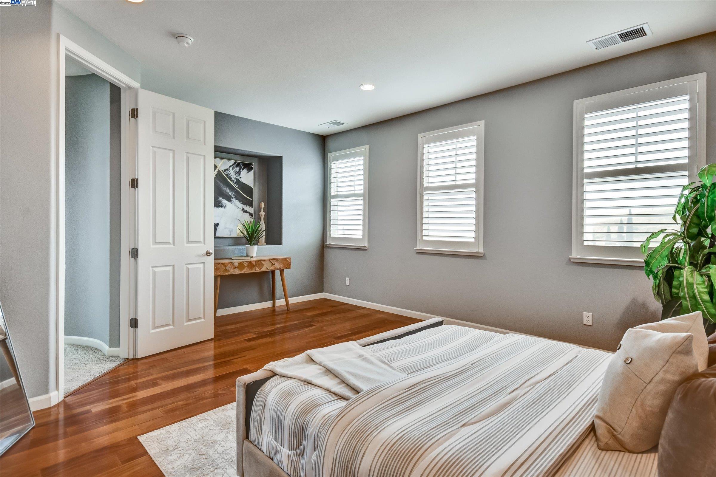 Detail Gallery Image 16 of 29 For 761 Batista Dr, San Jose,  CA 95136 - 3 Beds | 3 Baths