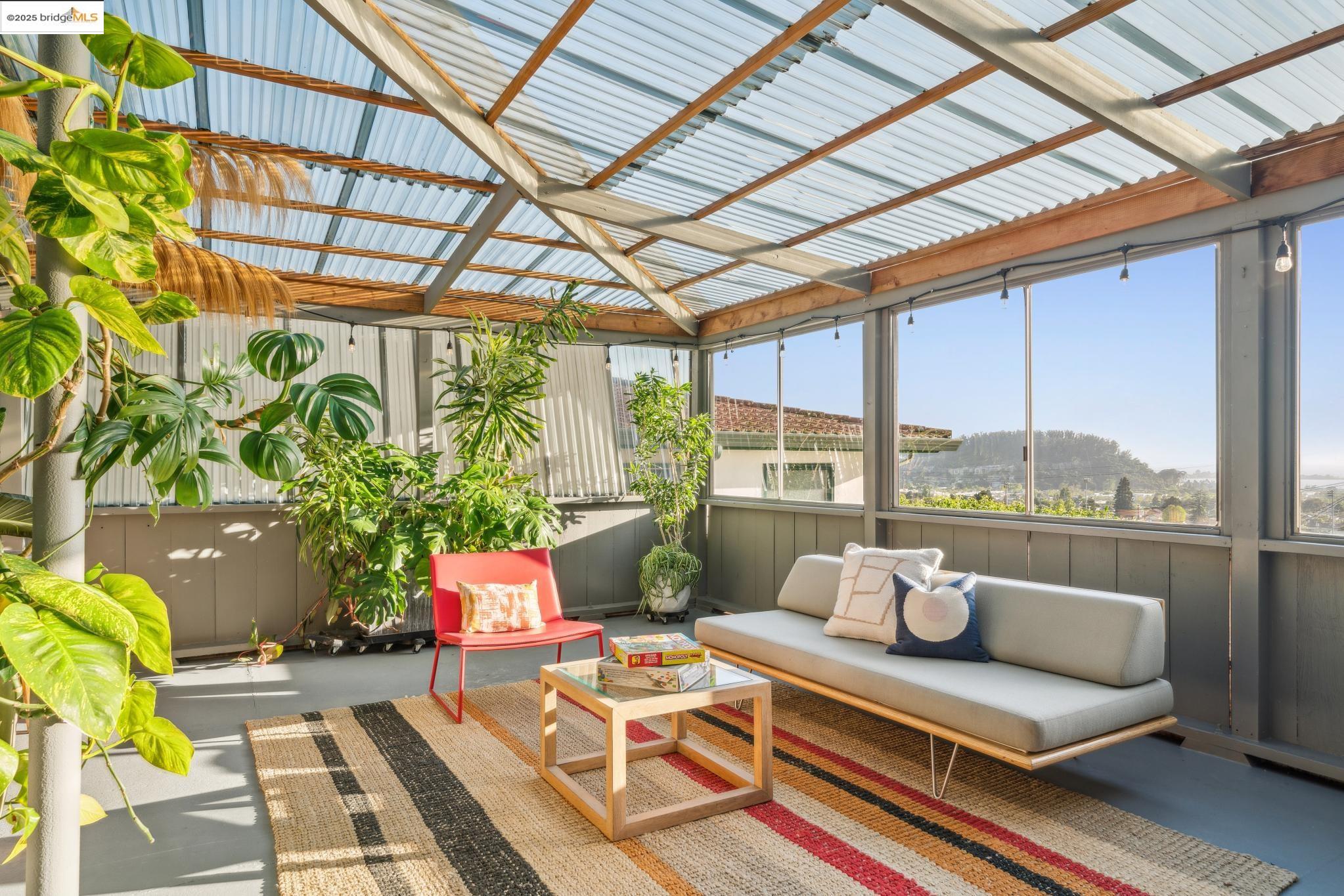 Detail Gallery Image 31 of 60 For 417 Seaview Dr, El Cerrito,  CA 94530 - 4 Beds | 3 Baths