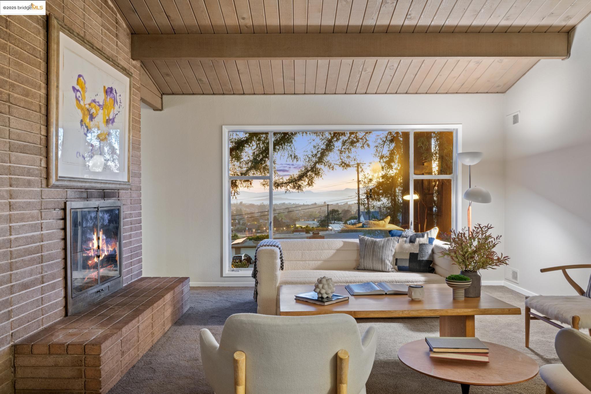 Detail Gallery Image 5 of 60 For 417 Seaview Dr, El Cerrito,  CA 94530 - 4 Beds | 3 Baths