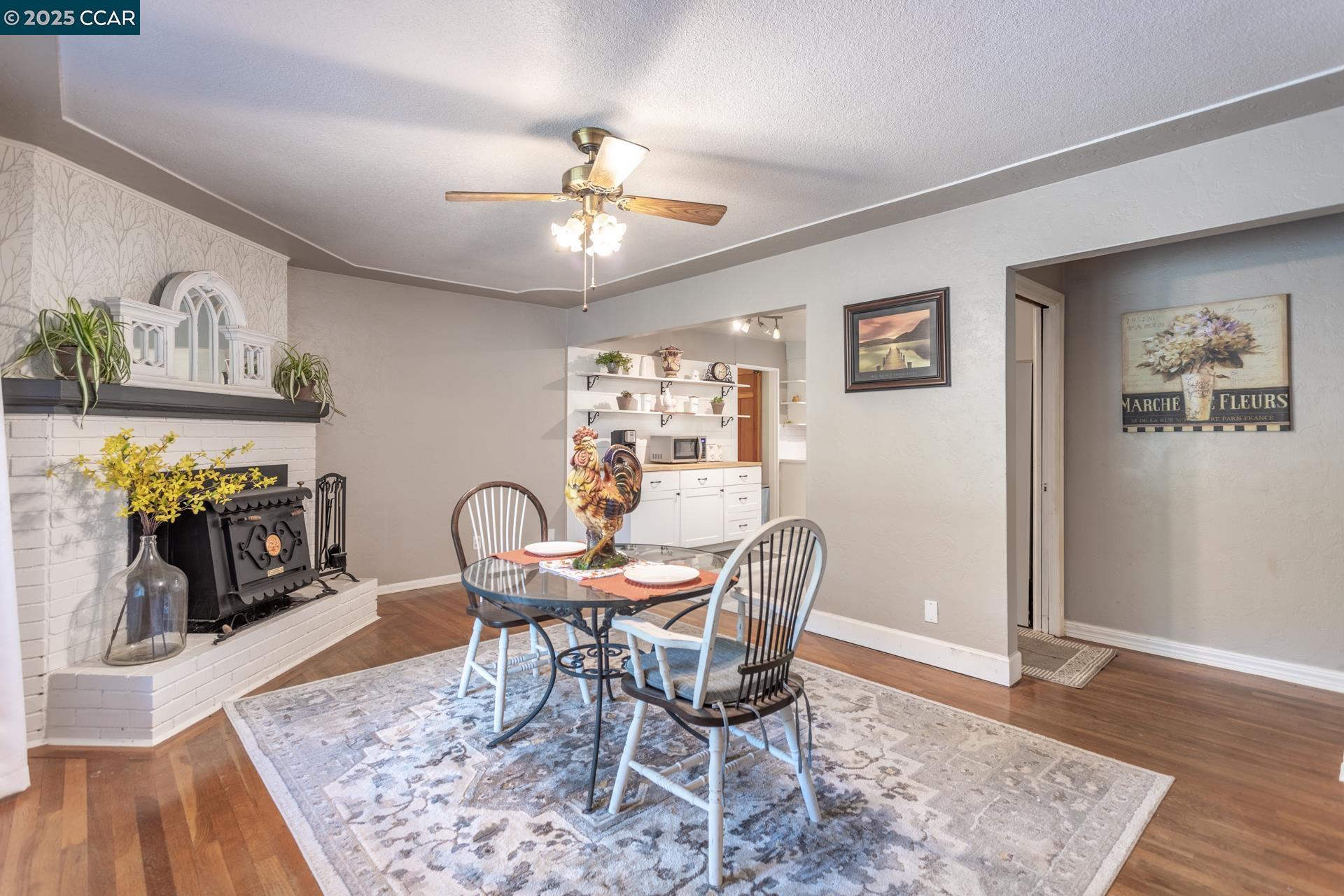Detail Gallery Image 13 of 38 For 3301 Sacramento Dr, Redding,  CA 96001 - 3 Beds | 1/1 Baths