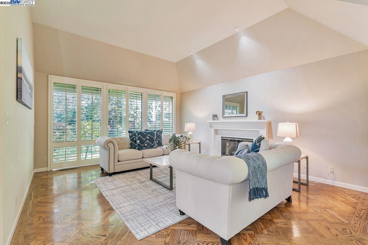 Detail Gallery Image 14 of 60 For 158 Golden Ridge Rd, Alamo,  CA 94507 - 3 Beds | 2/1 Baths