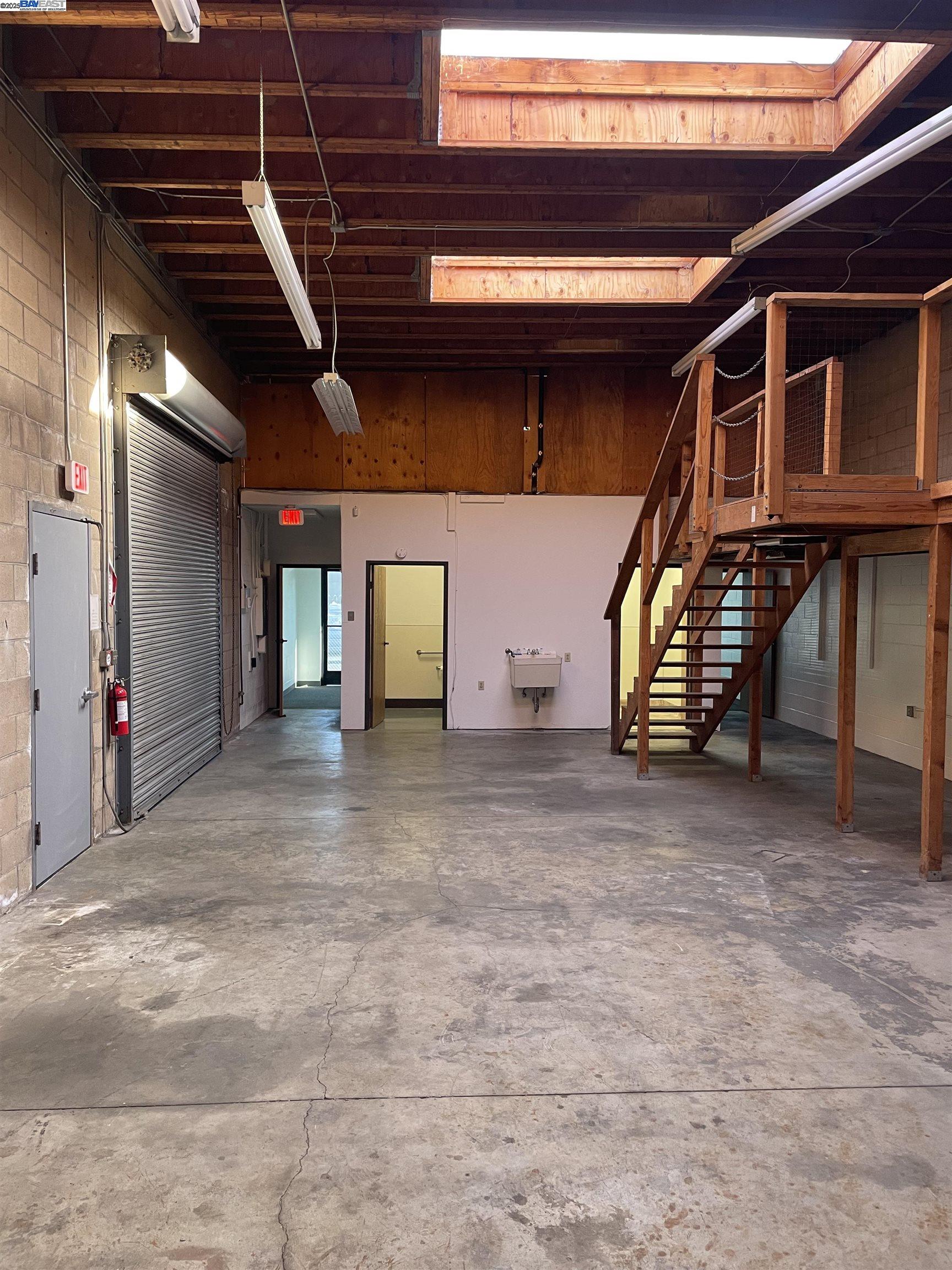 Detail Gallery Image 7 of 10 For 3326 Elmwood Avenue, Oakland,  CA 94601 - – Beds | – Baths