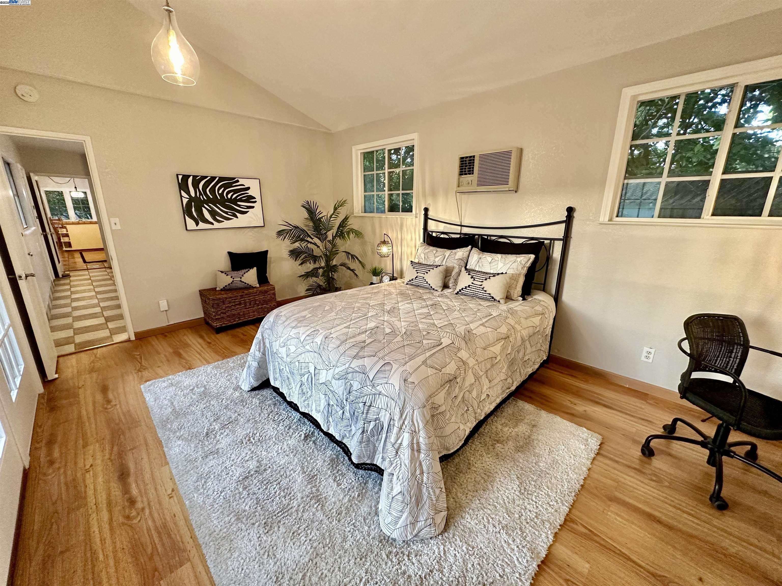 Detail Gallery Image 14 of 30 For 915 Estudillo Ave, San Leandro,  CA 94577 - 4 Beds | 3 Baths