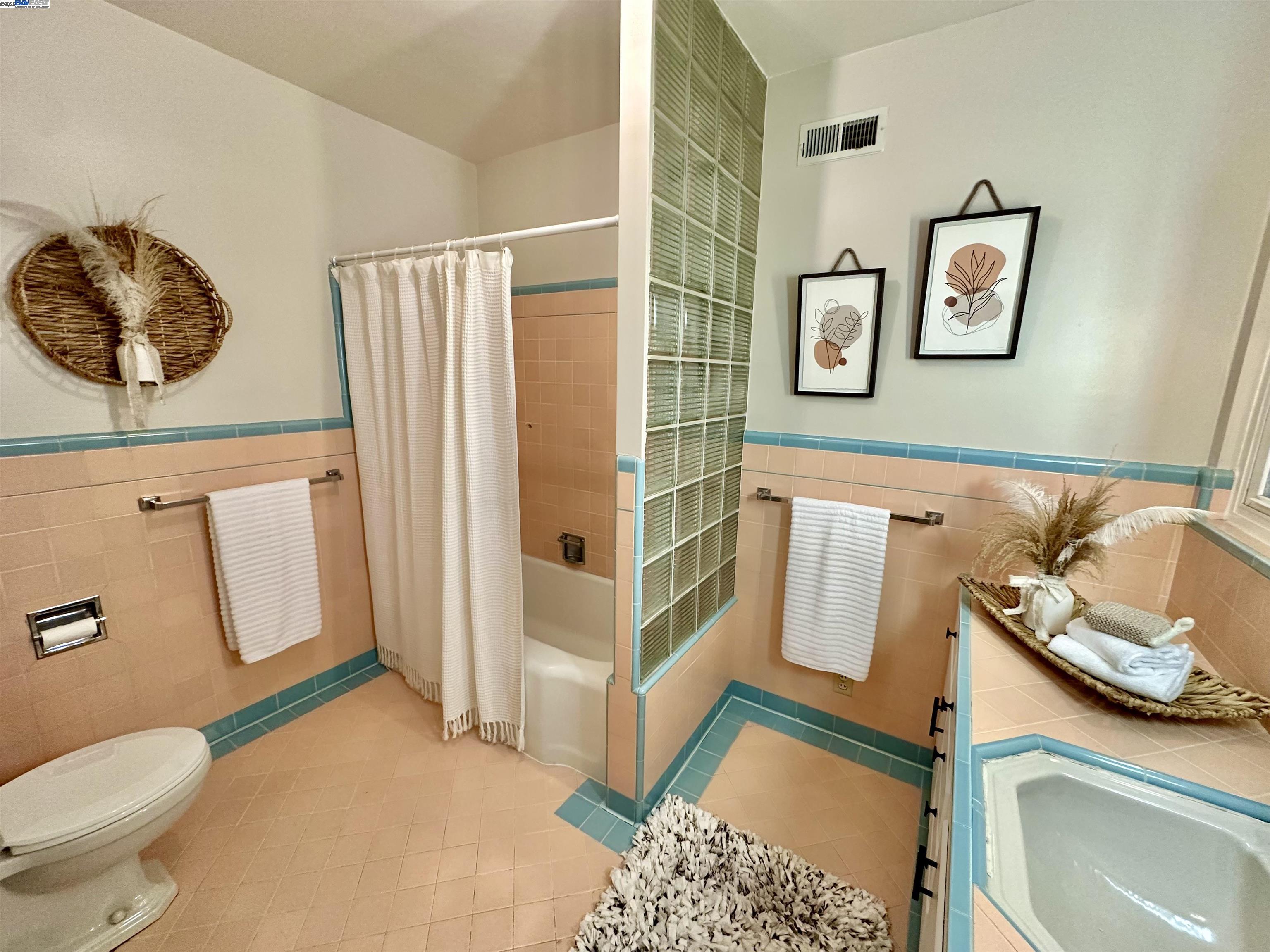 Detail Gallery Image 18 of 30 For 915 Estudillo Ave, San Leandro,  CA 94577 - 4 Beds | 3 Baths