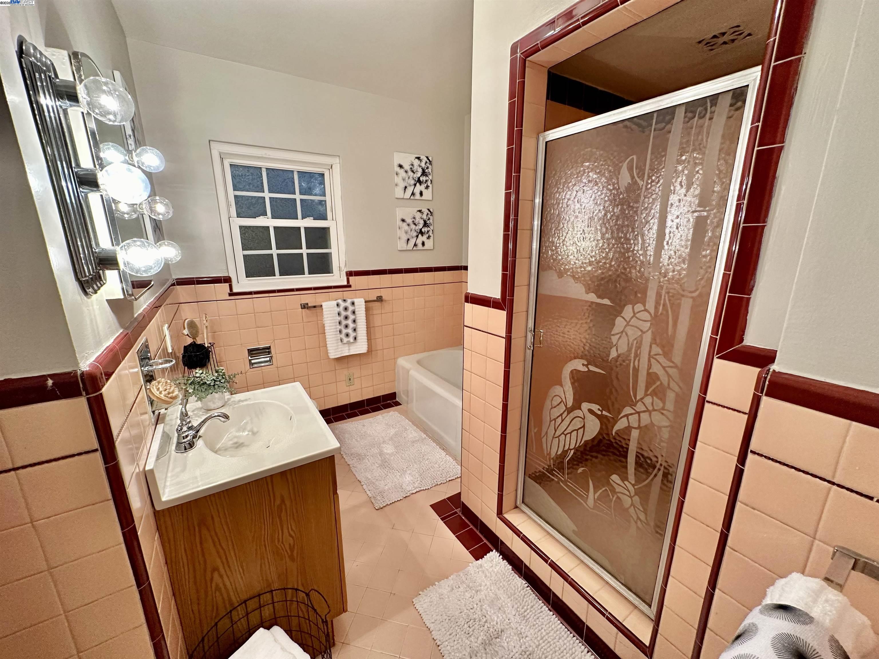 Detail Gallery Image 20 of 30 For 915 Estudillo Ave, San Leandro,  CA 94577 - 4 Beds | 3 Baths