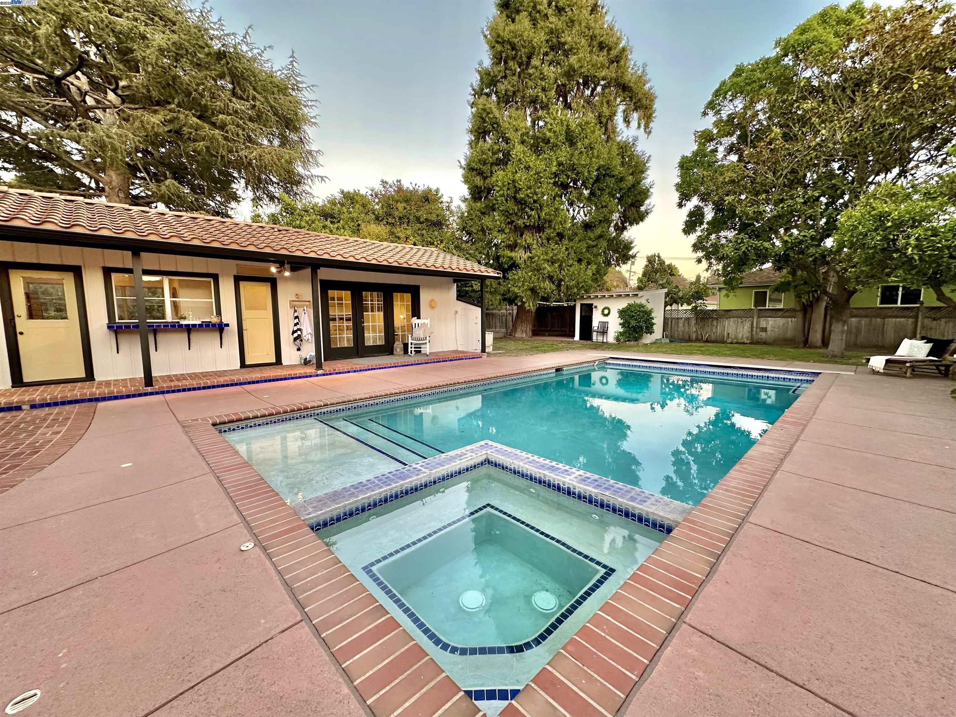 Detail Gallery Image 28 of 30 For 915 Estudillo Ave, San Leandro,  CA 94577 - 4 Beds | 3 Baths