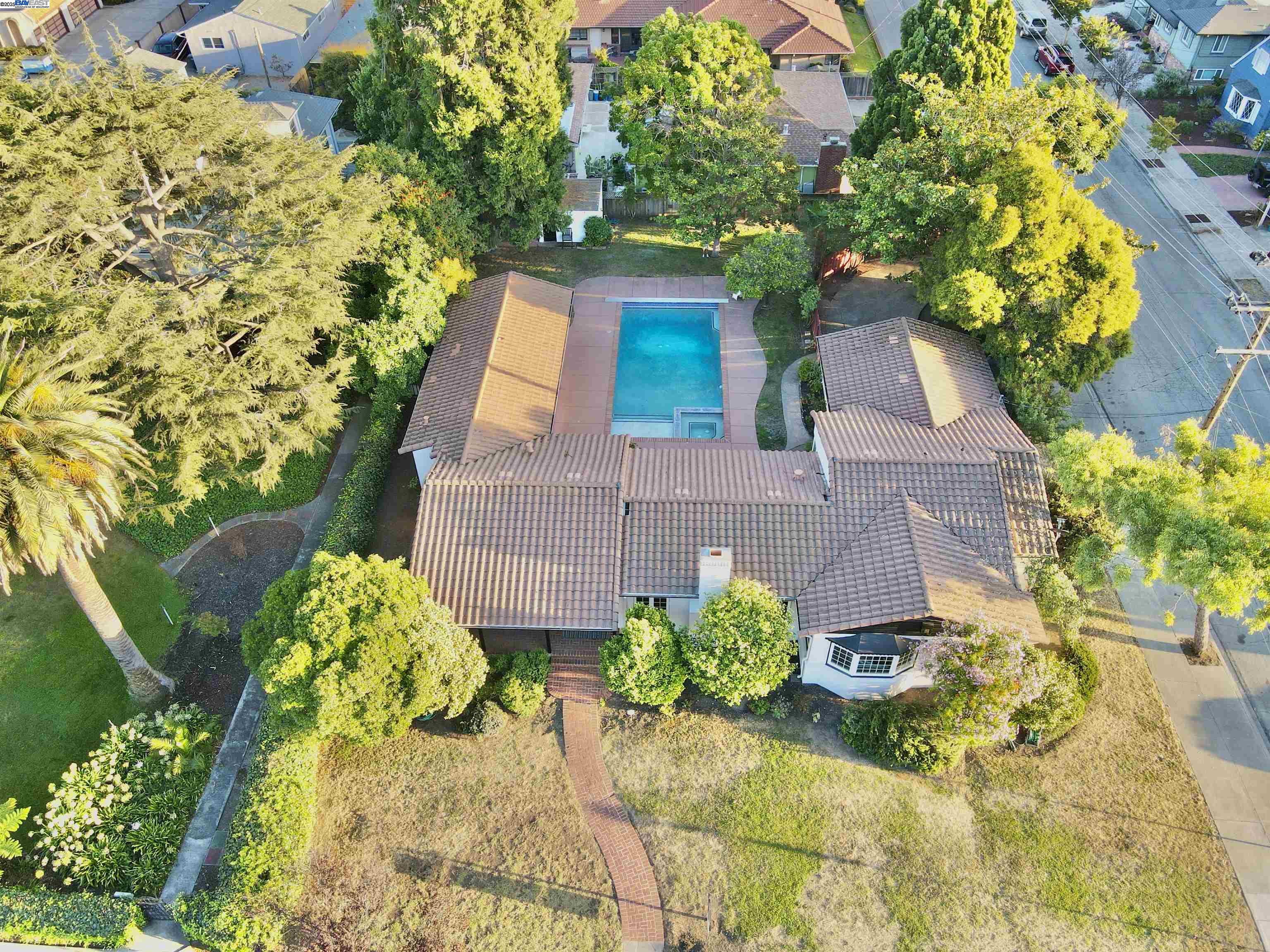 Detail Gallery Image 29 of 30 For 915 Estudillo Ave, San Leandro,  CA 94577 - 4 Beds | 3 Baths
