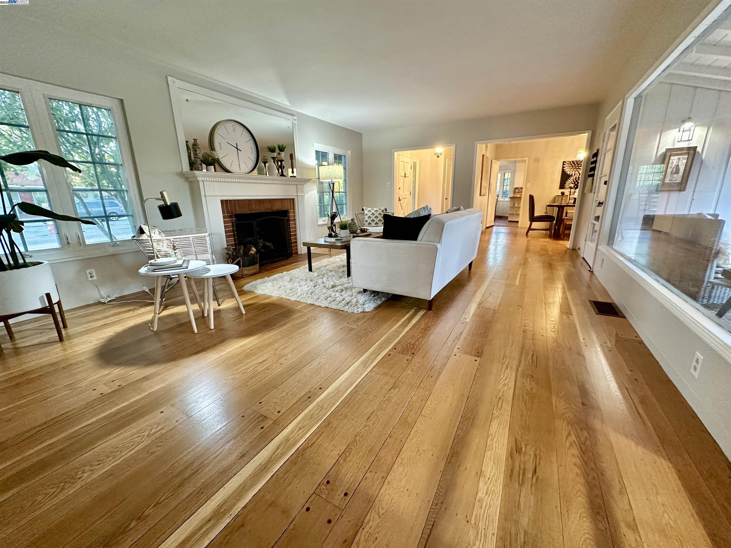 Detail Gallery Image 4 of 30 For 915 Estudillo Ave, San Leandro,  CA 94577 - 4 Beds | 3 Baths