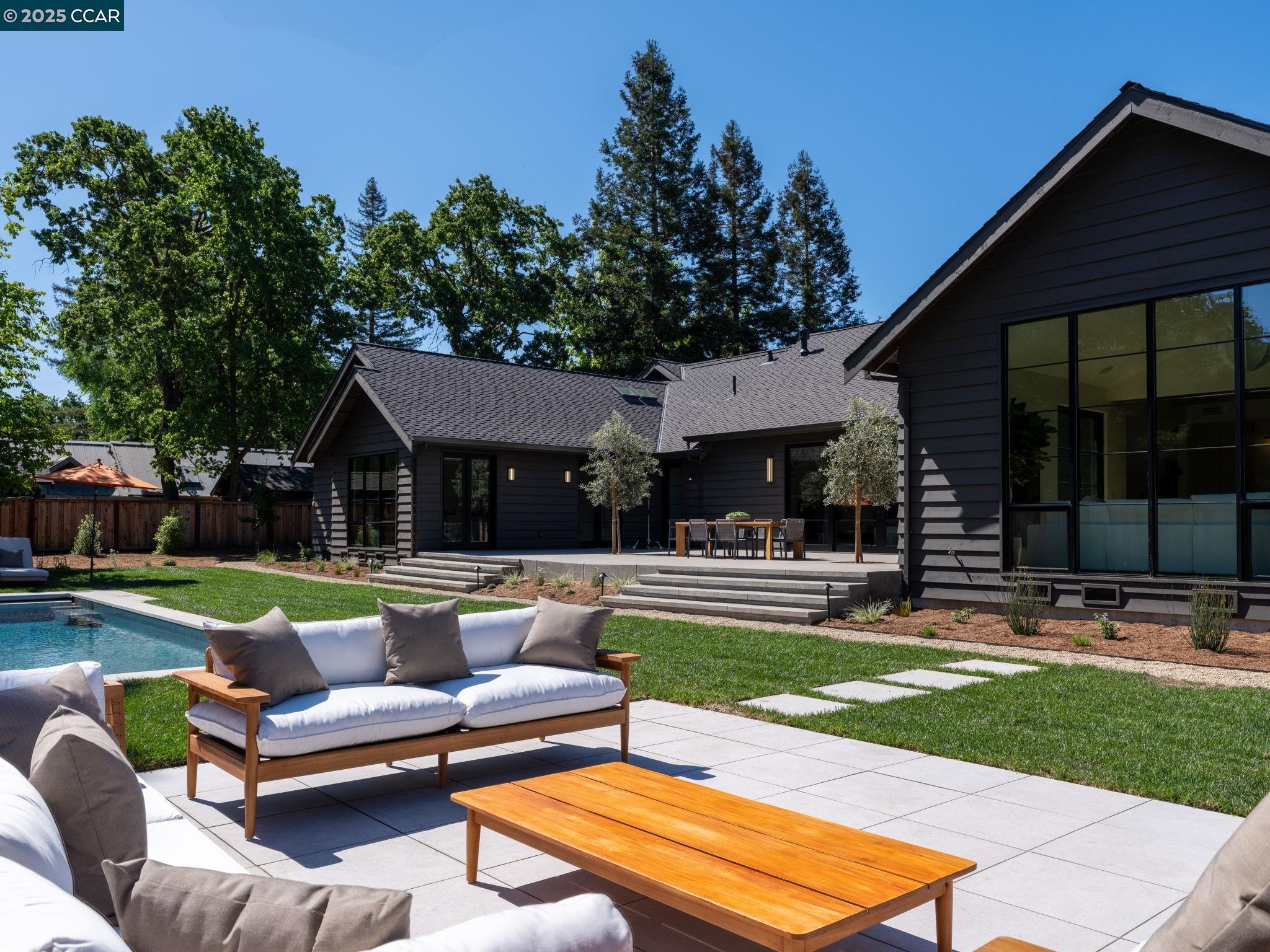 Detail Gallery Image 17 of 17 For 3364 Las Huertas Rd, Lafayette,  CA 94549 - 5 Beds | 6/1 Baths
