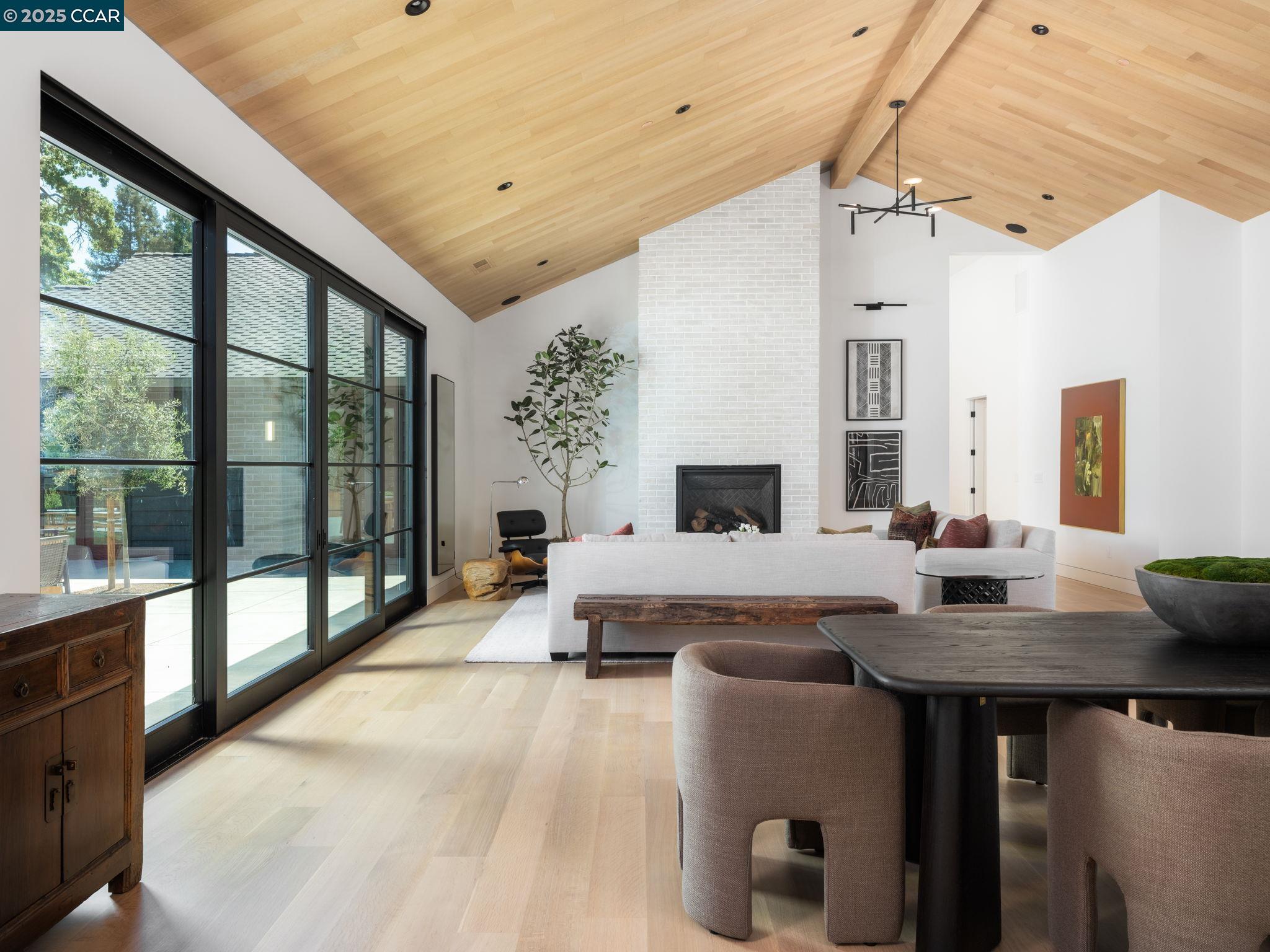 Detail Gallery Image 4 of 17 For 3364 Las Huertas Rd, Lafayette,  CA 94549 - 5 Beds | 6/1 Baths