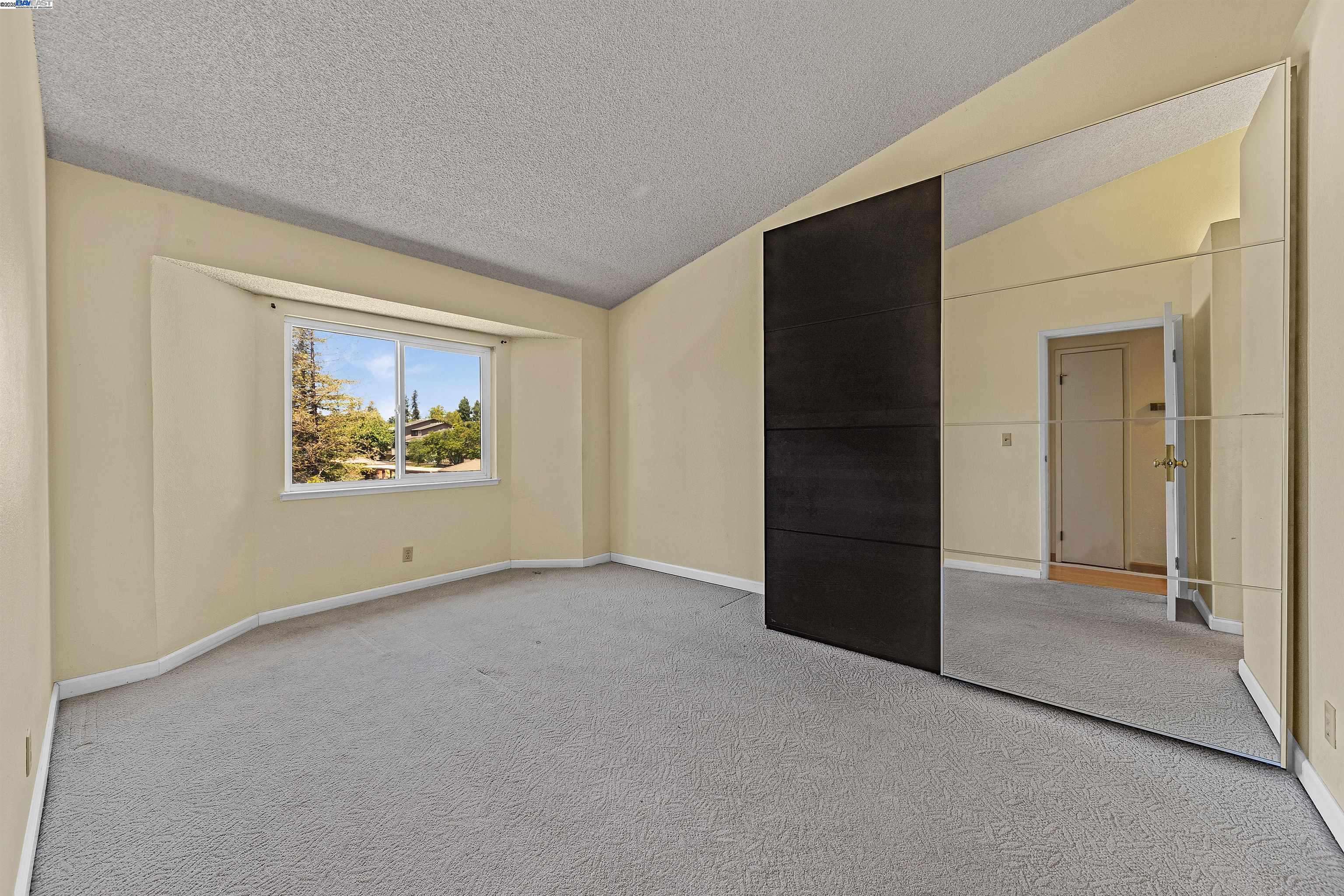 Photo #10: 41097183 Listing: Photo #10