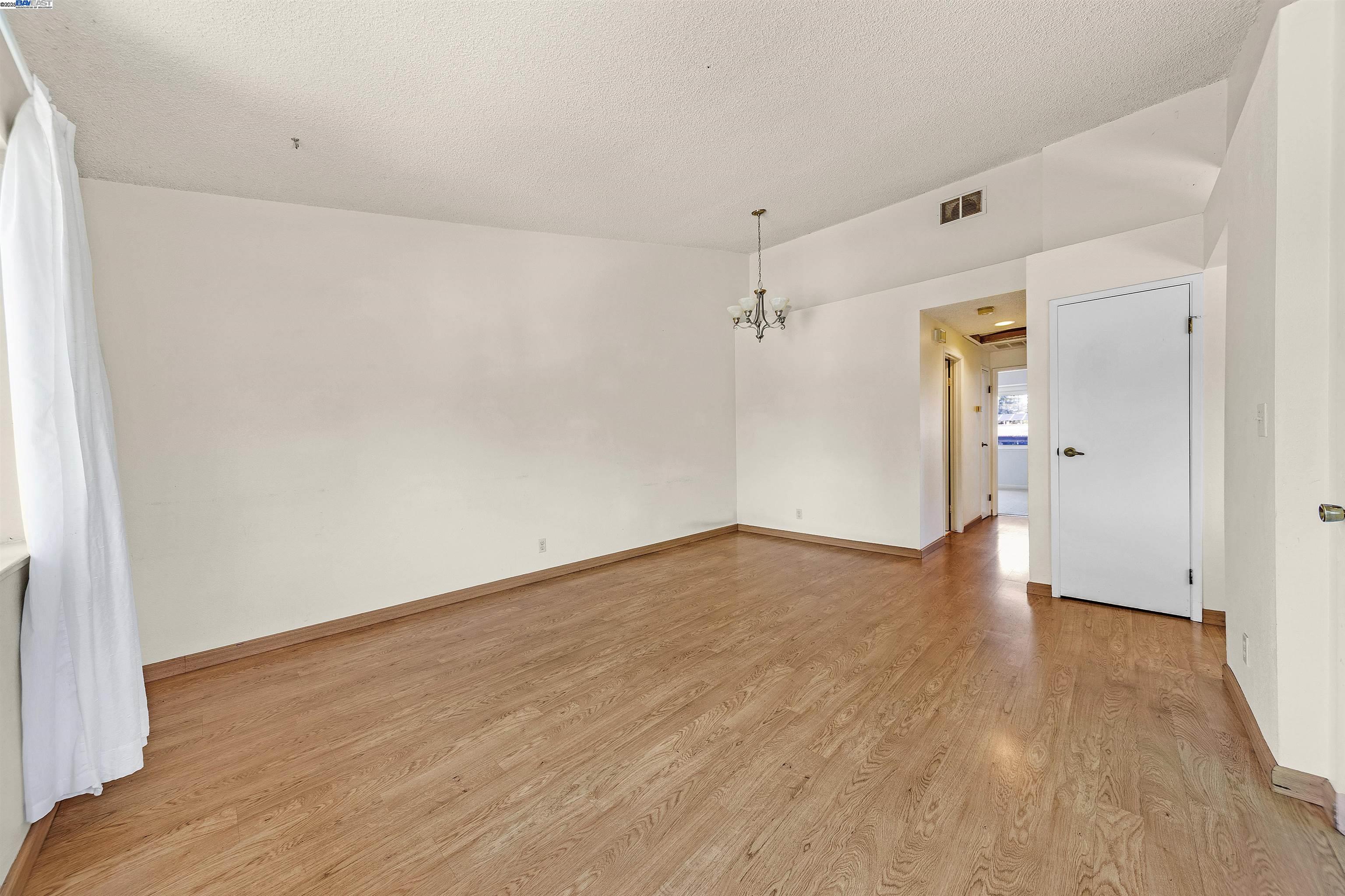 Photo #22: 41097183 Listing: Photo #22