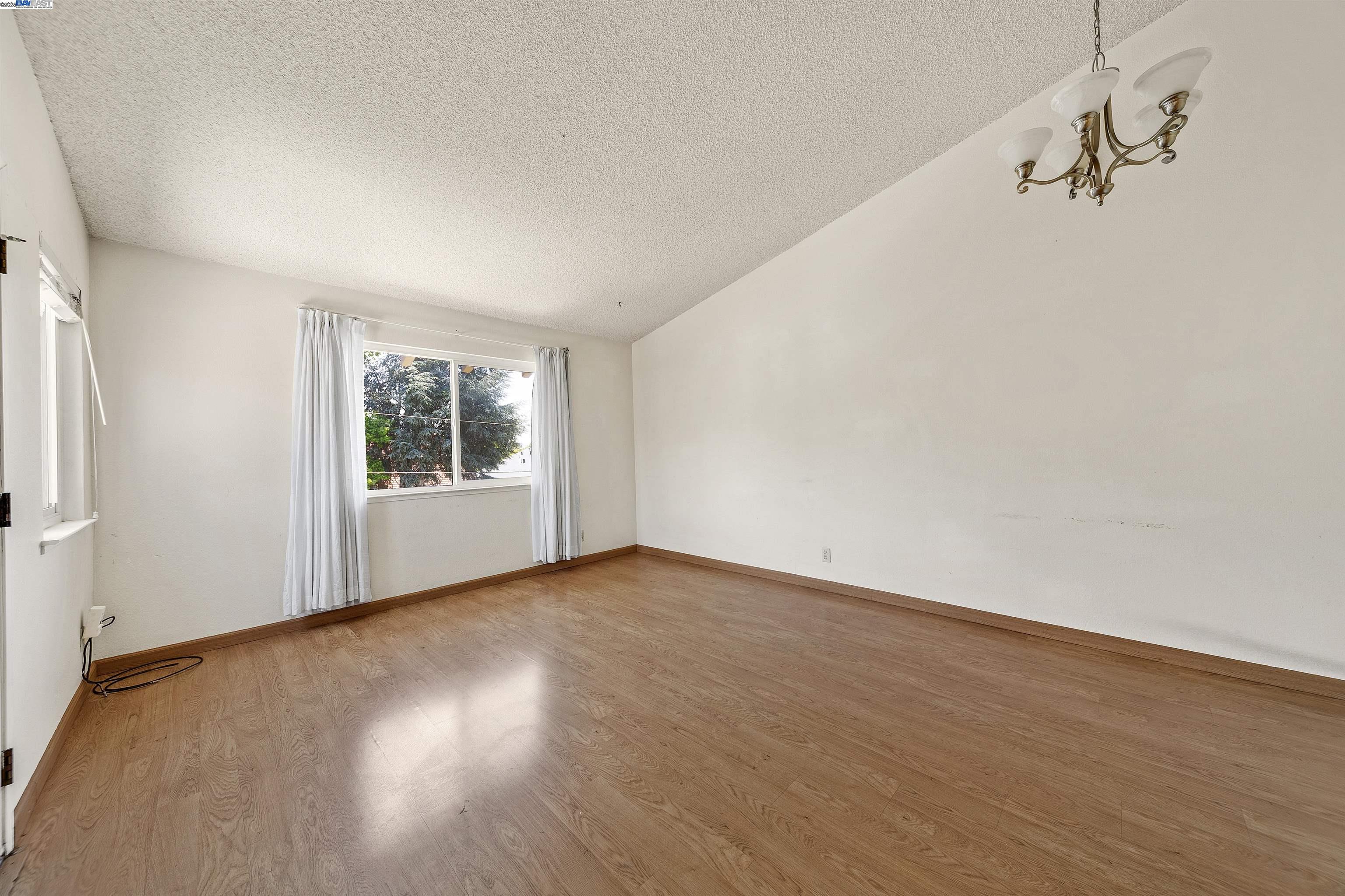 Photo #23: 41097183 Listing: Photo #23