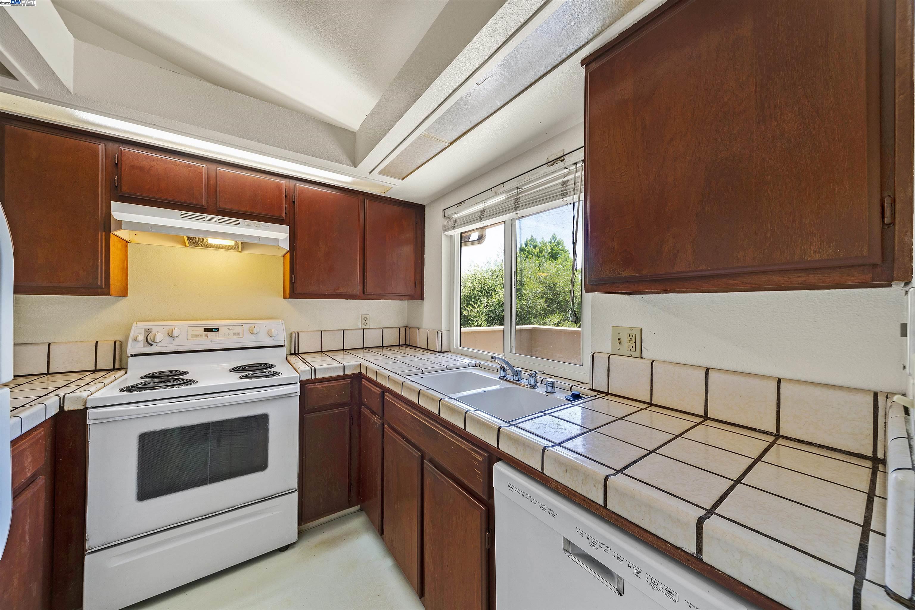 Photo #25: 41097183 Listing: Photo #25
