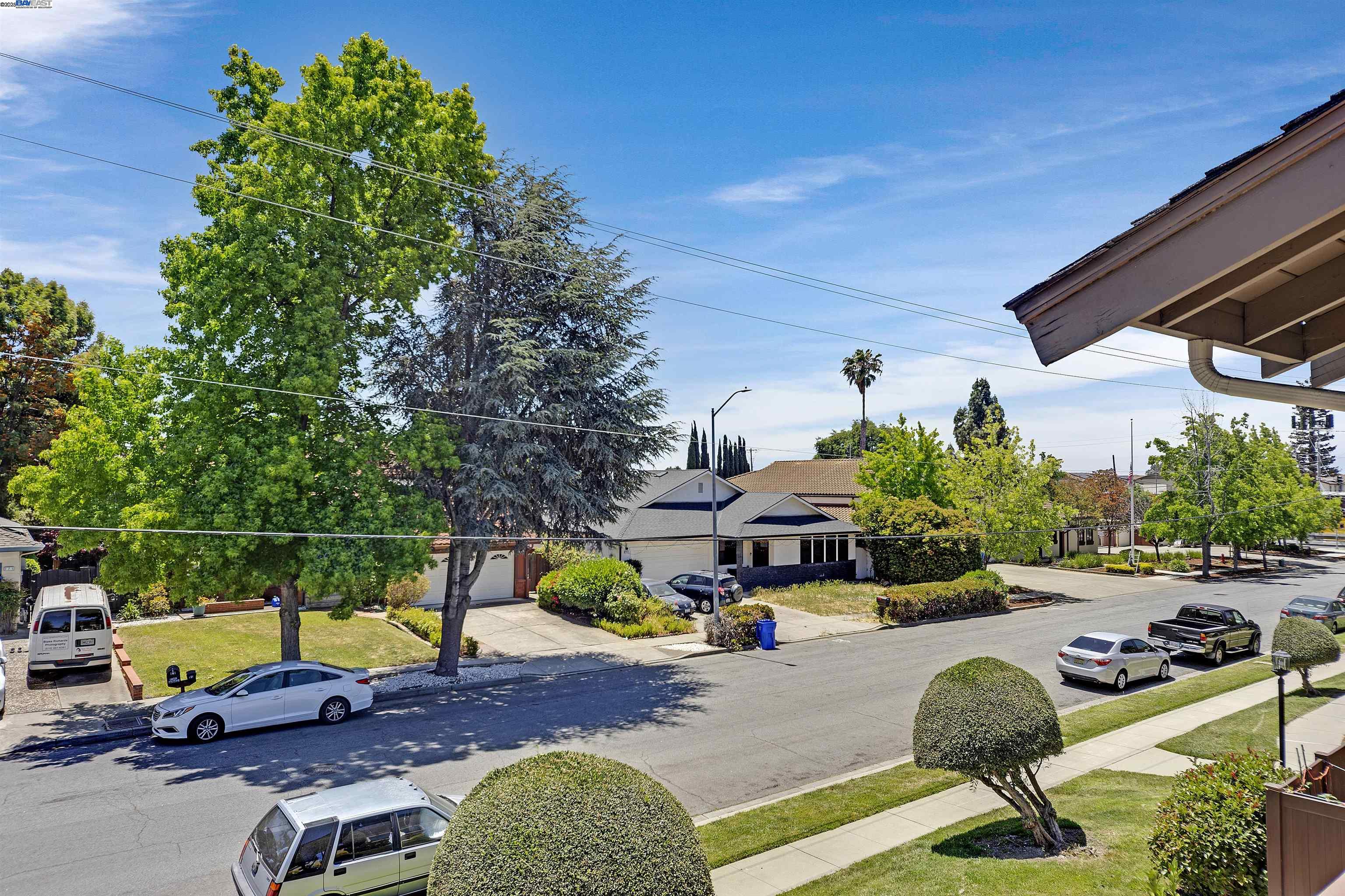 Photo #4: 41097183 Listing: Photo #4