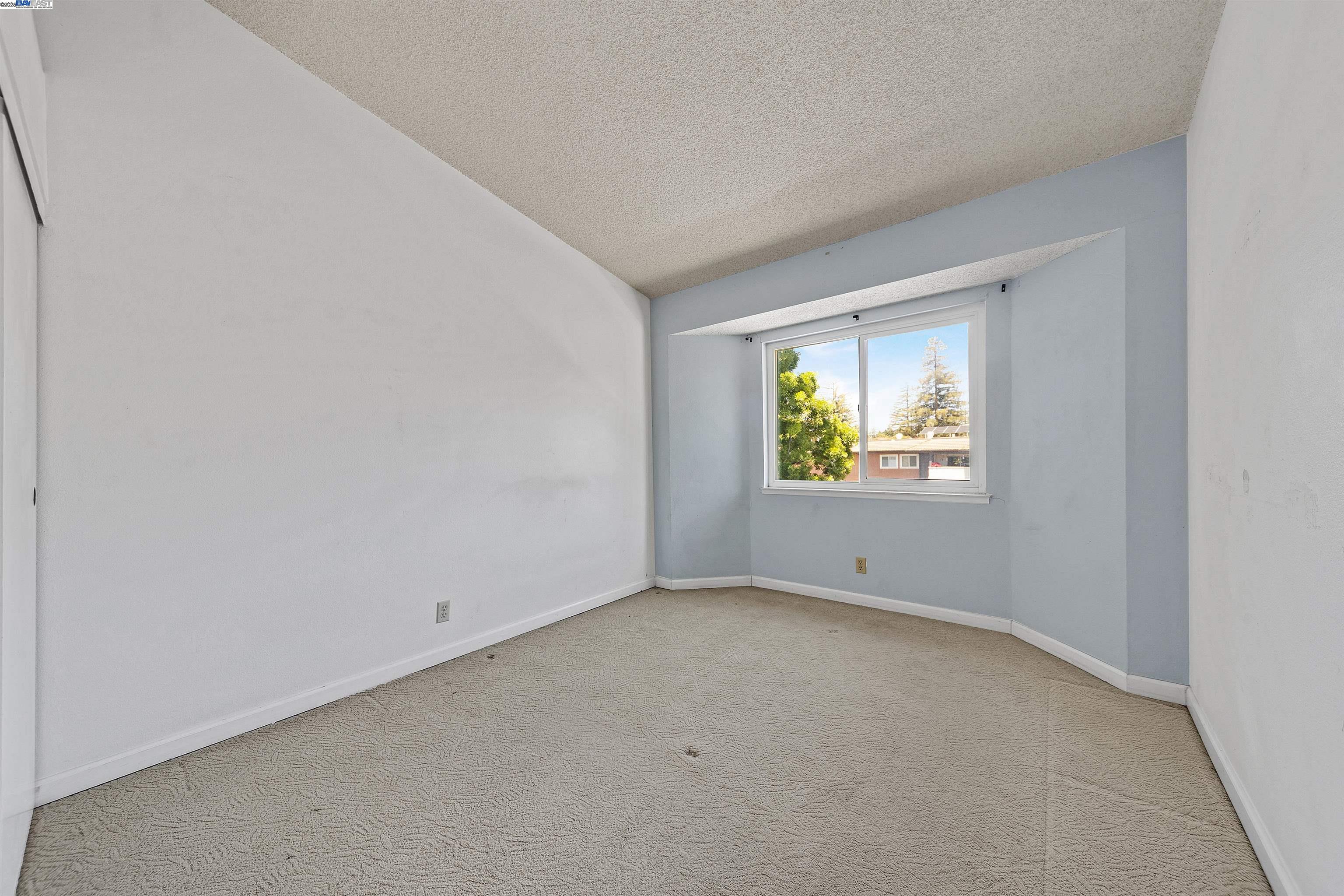 Photo #8: 41097183 Listing: Photo #8