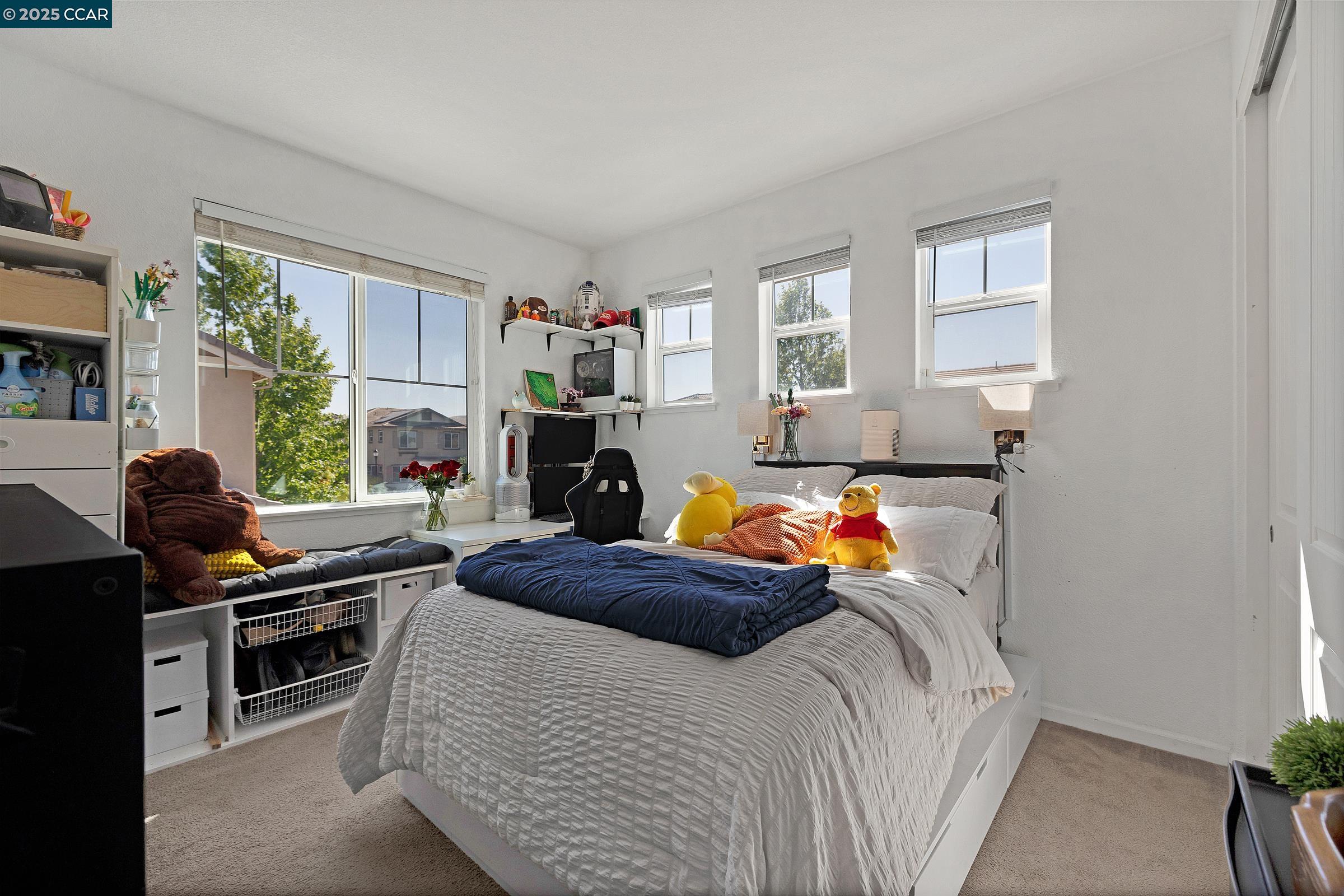 Detail Gallery Image 27 of 54 For 210 Belle Harbor Circle, Pittsburg,  CA 94565 - 5 Beds | 3/1 Baths