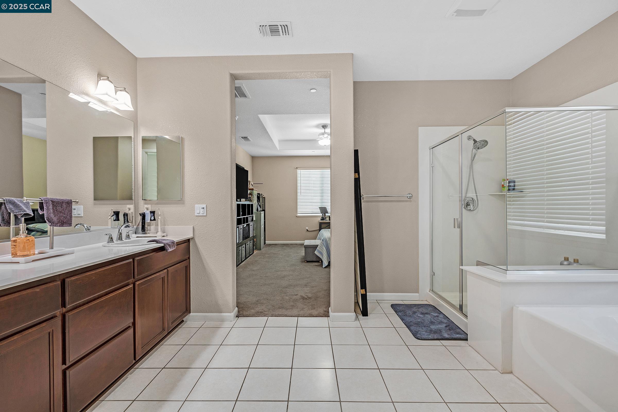 Detail Gallery Image 40 of 54 For 210 Belle Harbor Circle, Pittsburg,  CA 94565 - 5 Beds | 3/1 Baths