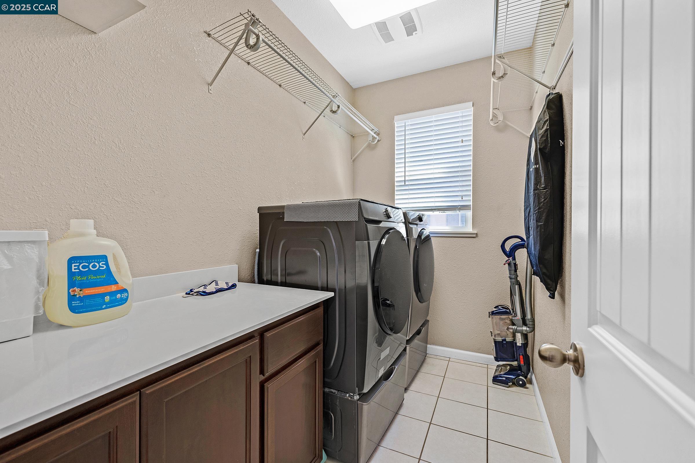 Detail Gallery Image 44 of 54 For 210 Belle Harbor Circle, Pittsburg,  CA 94565 - 5 Beds | 3/1 Baths