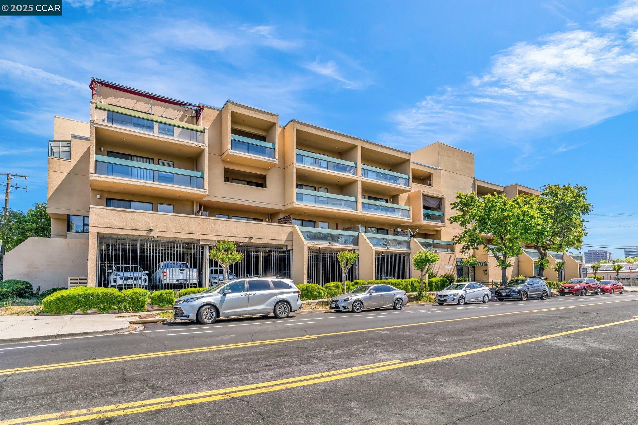 Photo #2: 41097186 Listing 