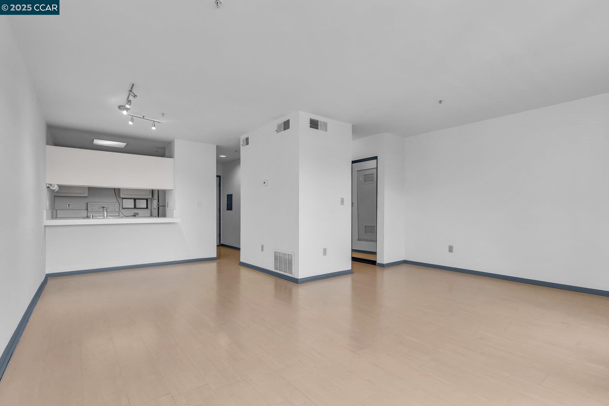 Photo #21: 41097186 Listing: Photo #21