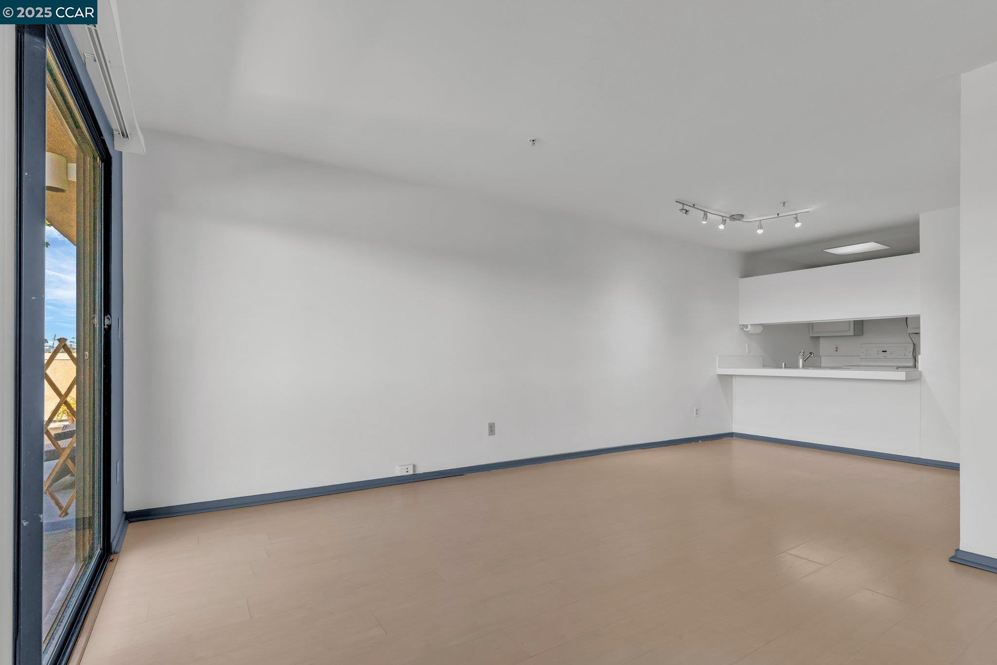 Photo #6: 41097186 Listing: Photo #6