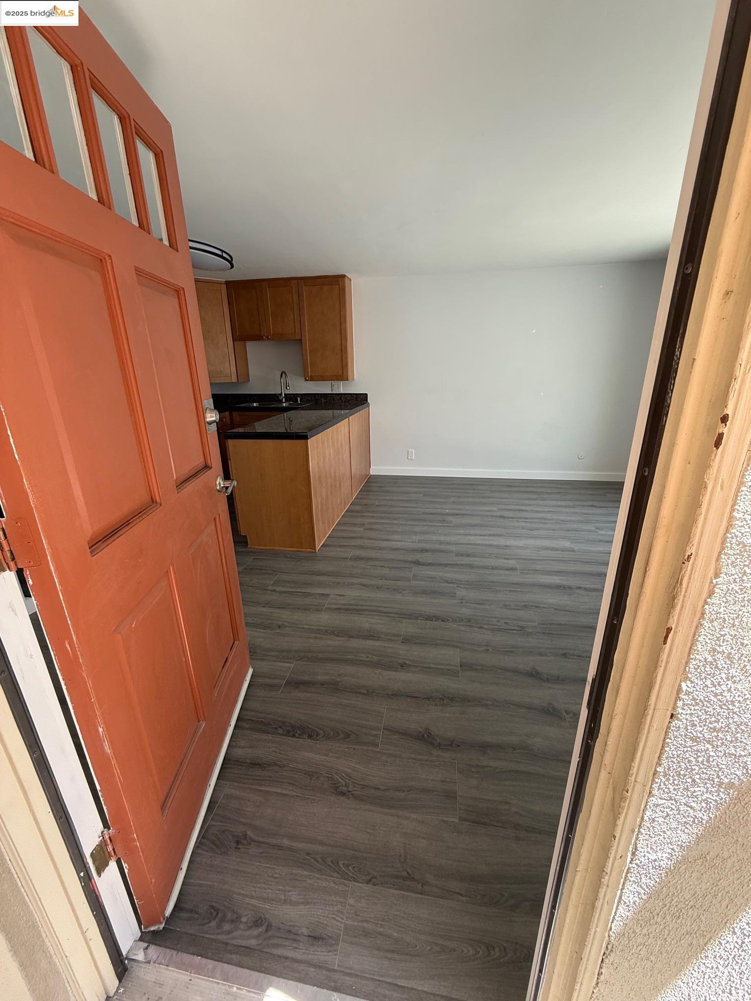Detail Gallery Image 7 of 17 For 4057 Brant St #8,  San Diego,  CA 92103 - 1 Beds | 1 Baths