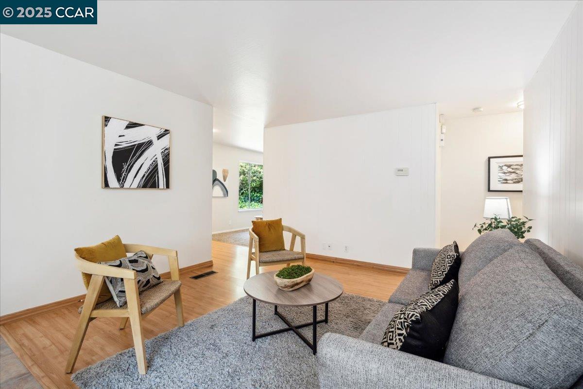 Detail Gallery Image 16 of 53 For 1144 Parkridge Dr, Richmond,  CA 94803 - 3 Beds | 2 Baths