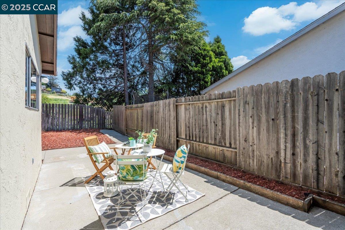 Detail Gallery Image 40 of 53 For 1144 Parkridge Dr, Richmond,  CA 94803 - 3 Beds | 2 Baths
