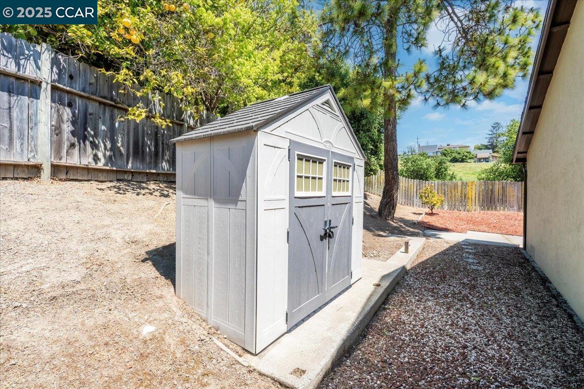 Detail Gallery Image 47 of 53 For 1144 Parkridge Dr, Richmond,  CA 94803 - 3 Beds | 2 Baths