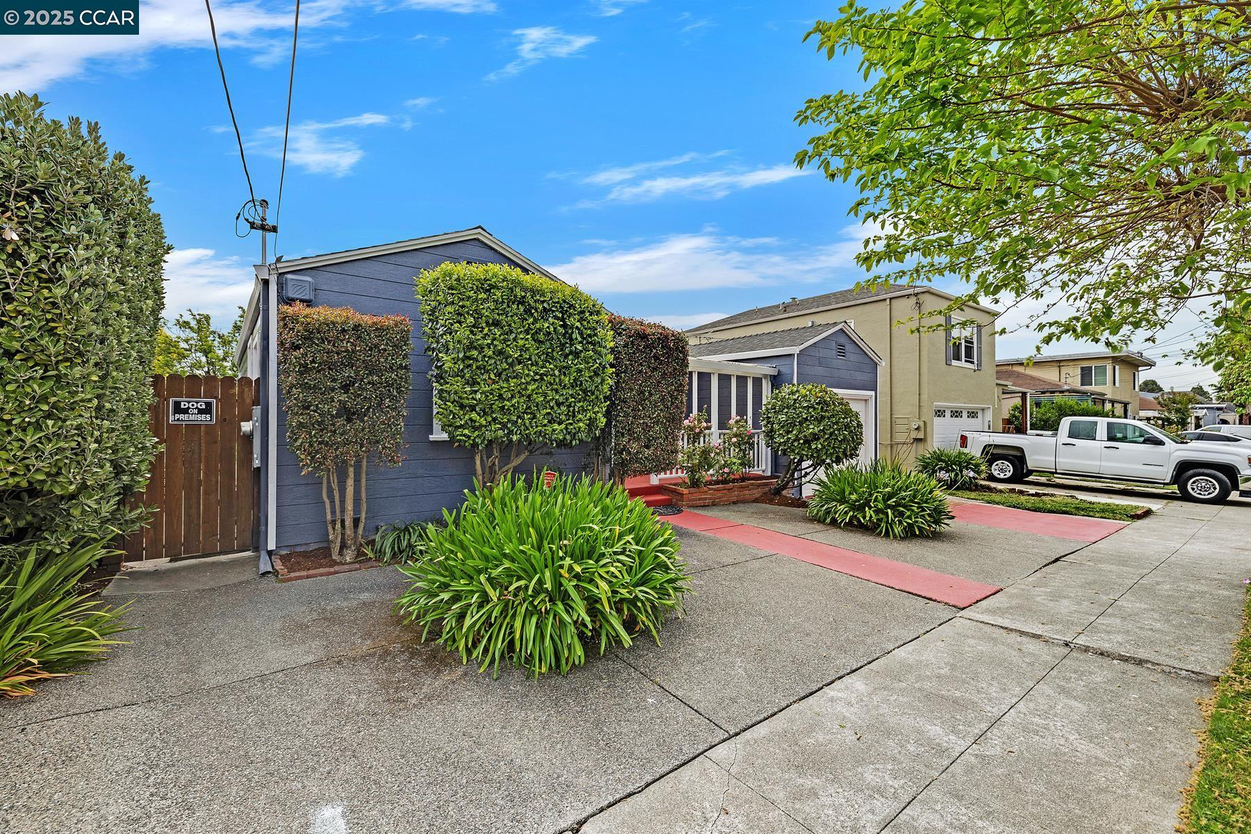 Detail Gallery Image 2 of 40 For 458 36th Street, Richmond,  CA 94805 - 2 Beds | 1 Baths