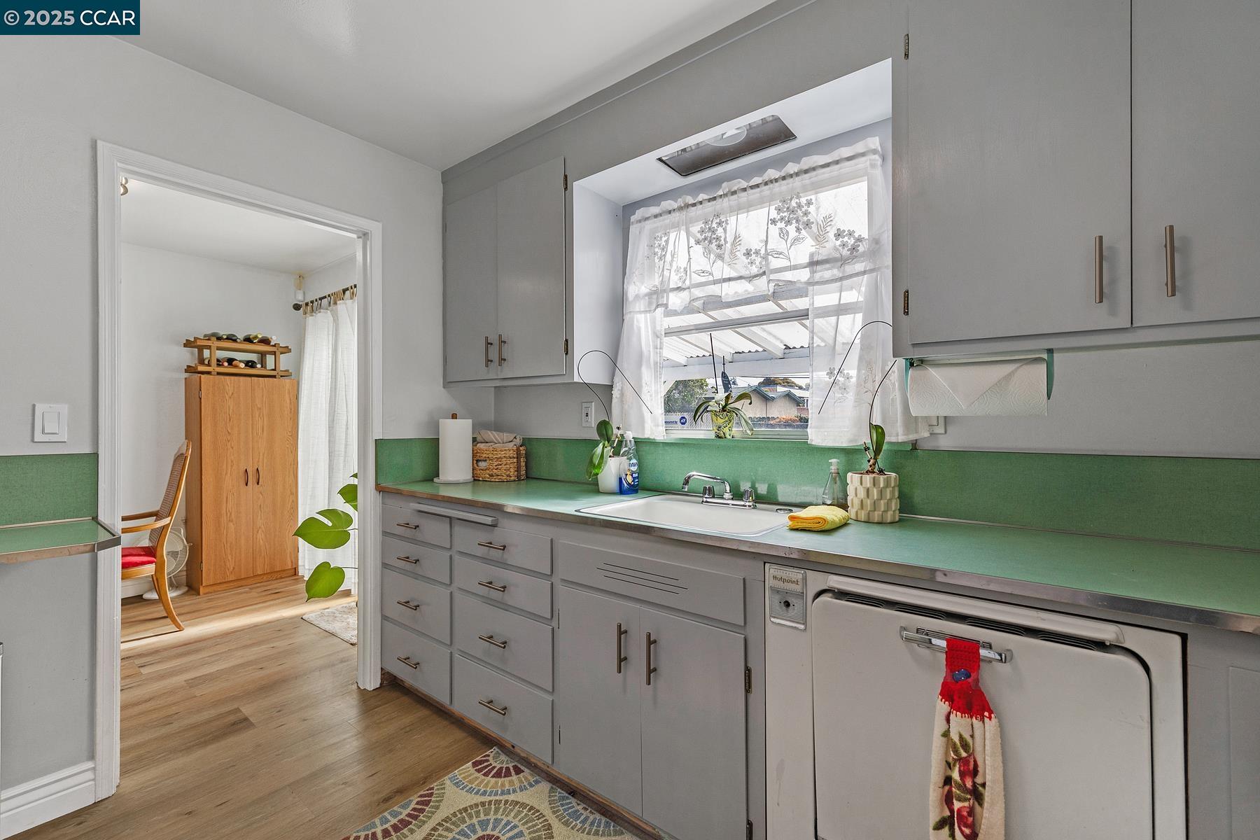 Detail Gallery Image 25 of 40 For 458 36th Street, Richmond,  CA 94805 - 2 Beds | 1 Baths