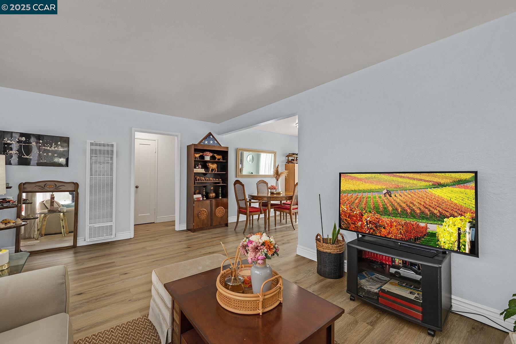Detail Gallery Image 9 of 40 For 458 36th Street, Richmond,  CA 94805 - 2 Beds | 1 Baths