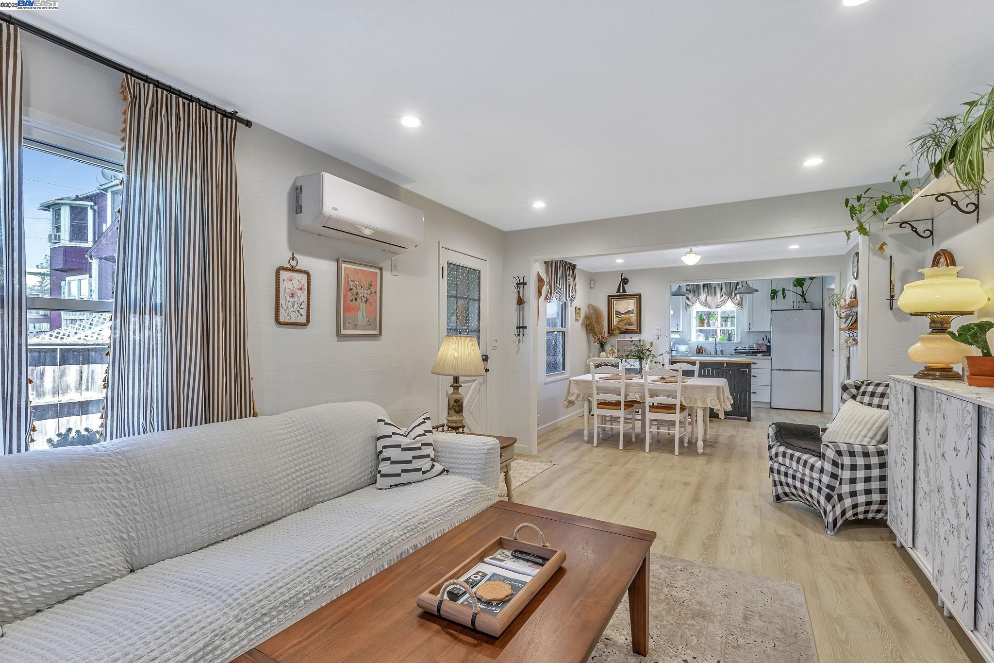 Detail Gallery Image 11 of 56 For 2019 E St, Hayward,  CA 94541 - 3 Beds | 2 Baths