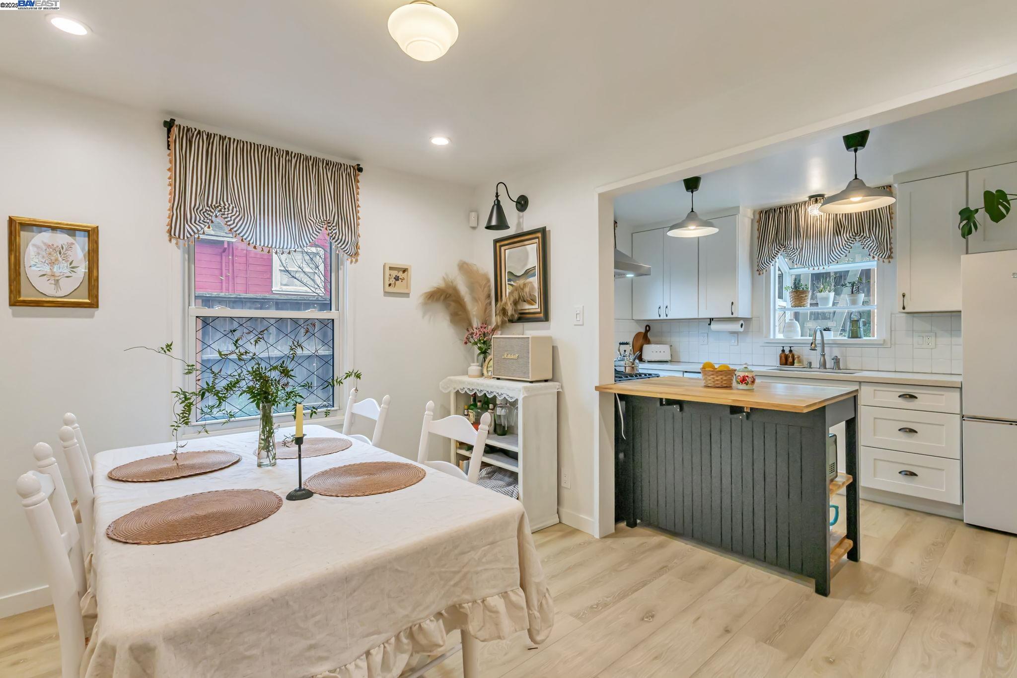 Detail Gallery Image 13 of 56 For 2019 E St, Hayward,  CA 94541 - 3 Beds | 2 Baths