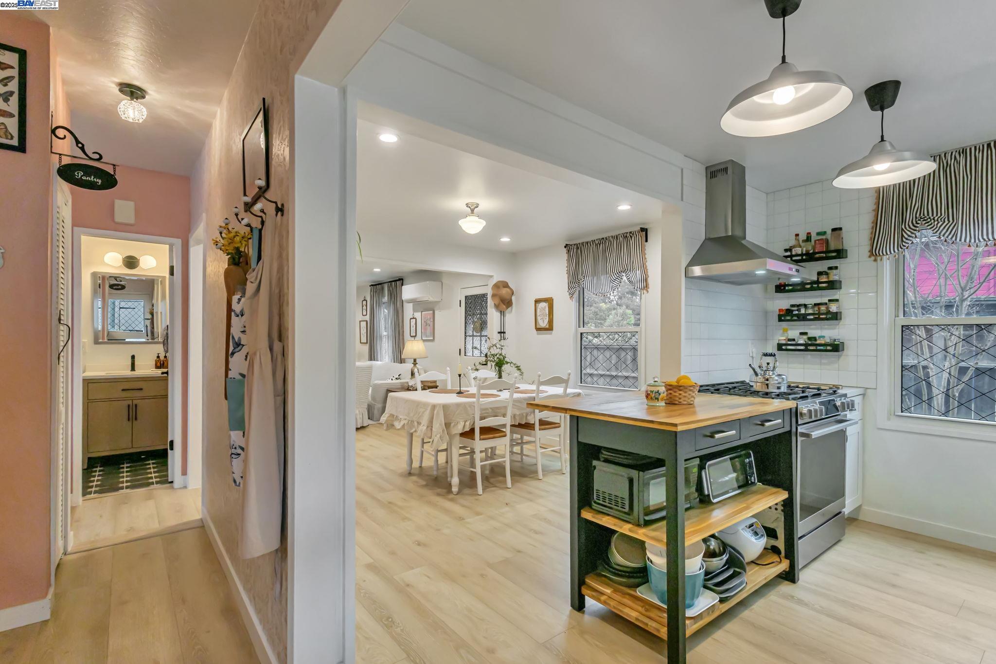Detail Gallery Image 20 of 56 For 2019 E St, Hayward,  CA 94541 - 3 Beds | 2 Baths