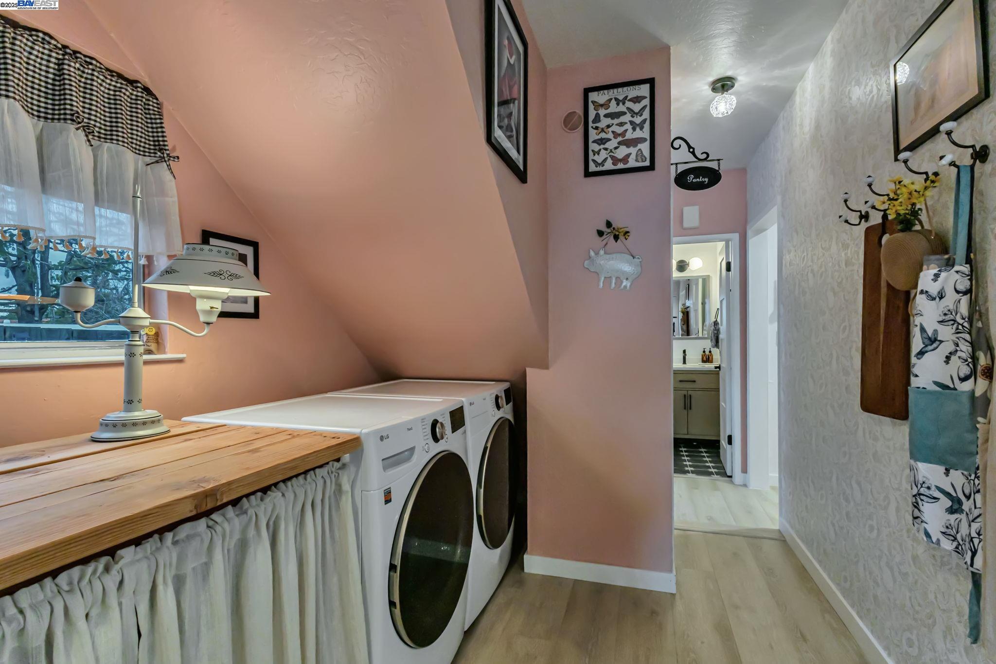 Detail Gallery Image 22 of 56 For 2019 E St, Hayward,  CA 94541 - 3 Beds | 2 Baths