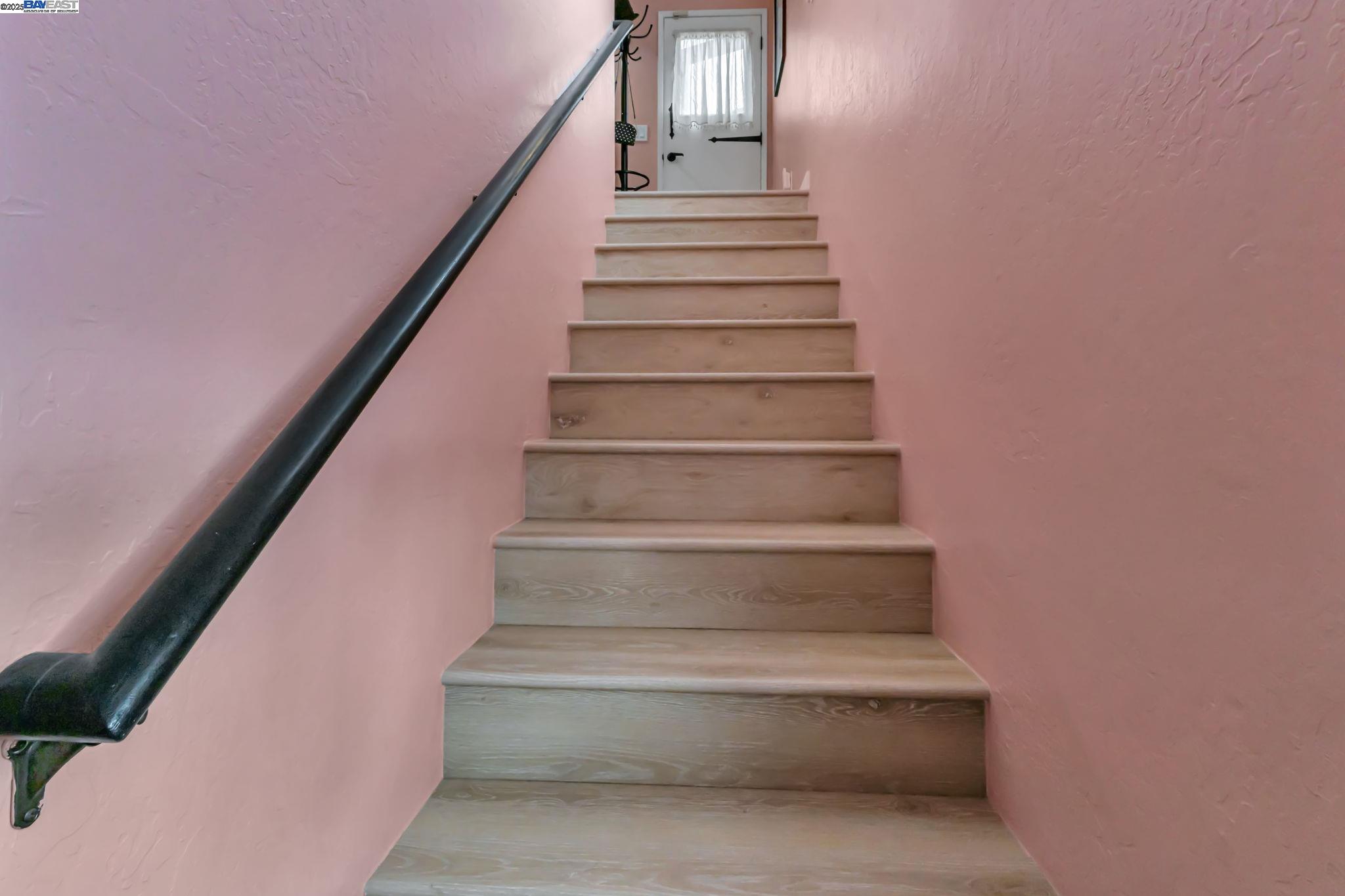 Detail Gallery Image 27 of 56 For 2019 E St, Hayward,  CA 94541 - 3 Beds | 2 Baths