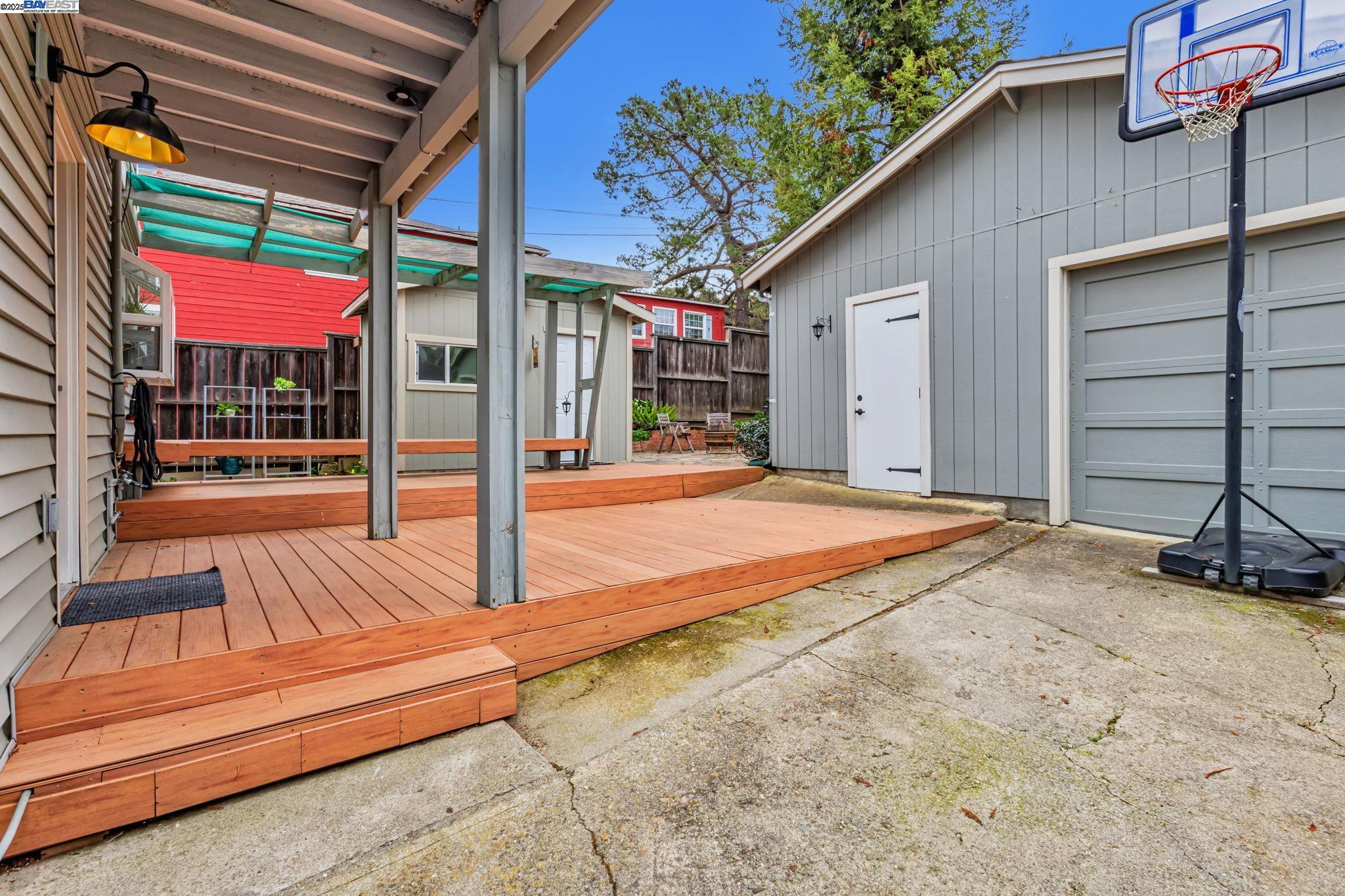 Detail Gallery Image 51 of 56 For 2019 E St, Hayward,  CA 94541 - 3 Beds | 2 Baths