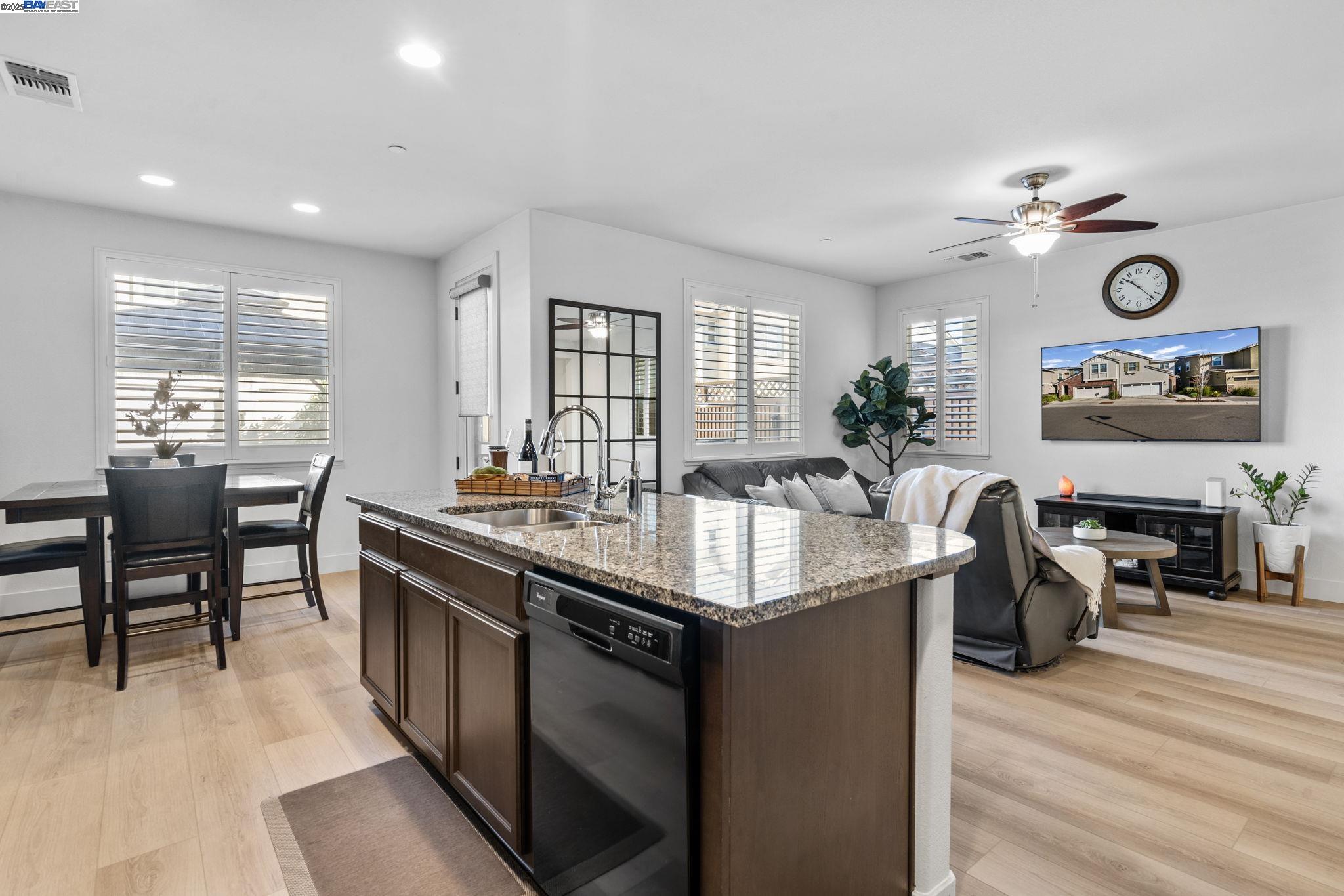 Detail Gallery Image 17 of 50 For 3231 Milton Jenson Way, Tracy,  CA 95377 - 3 Beds | 2/1 Baths