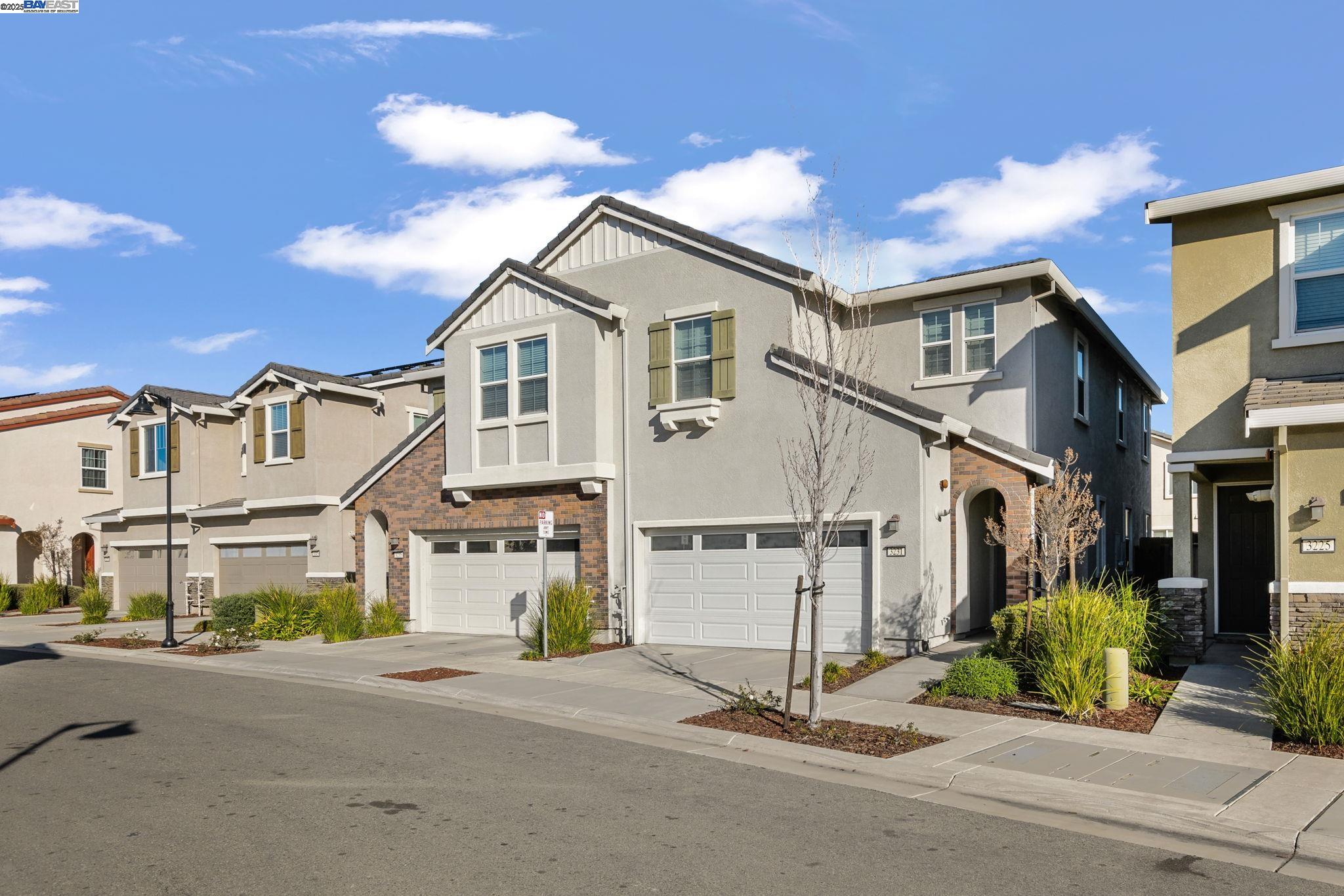 Detail Gallery Image 3 of 50 For 3231 Milton Jenson Way, Tracy,  CA 95377 - 3 Beds | 2/1 Baths
