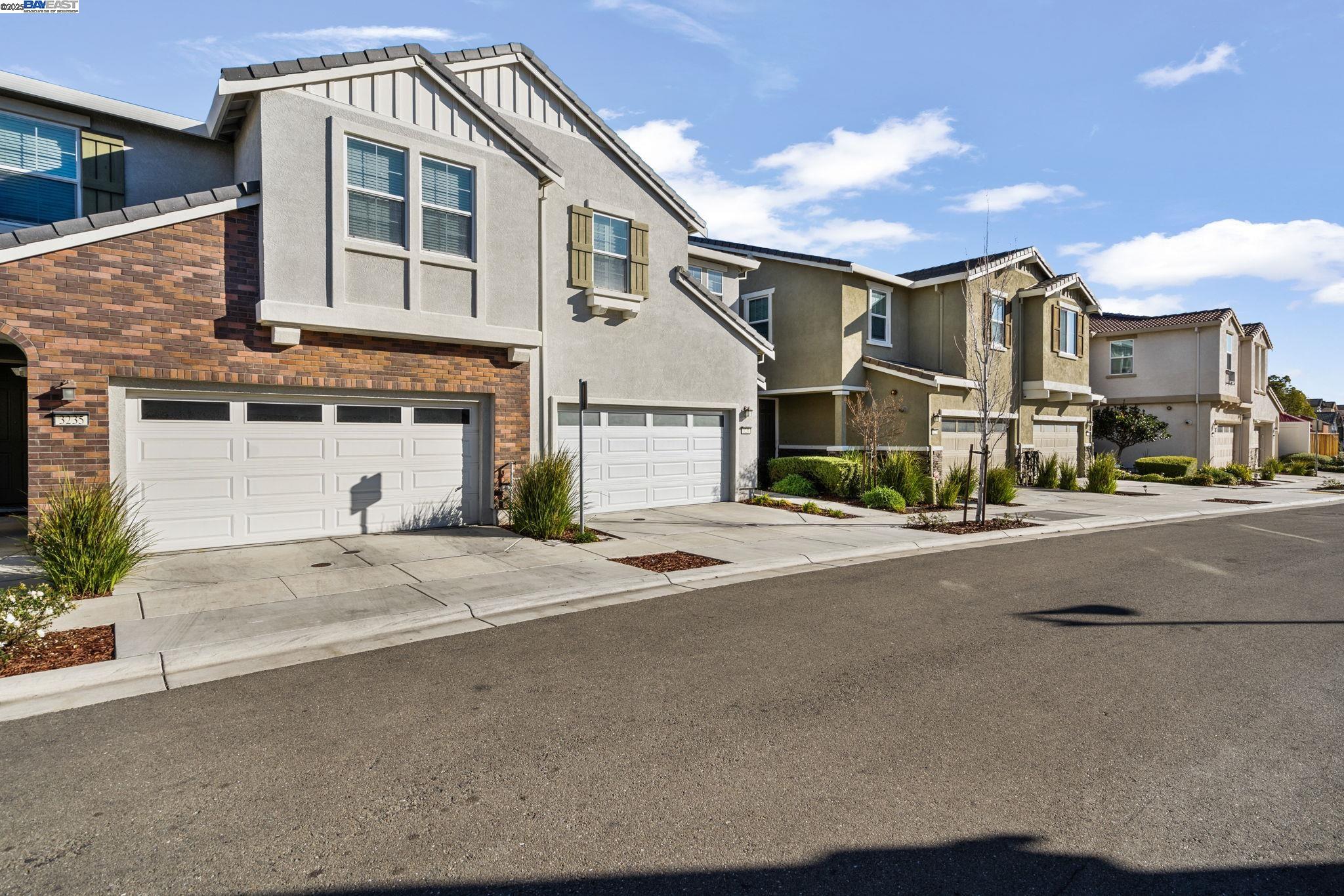 Detail Gallery Image 4 of 50 For 3231 Milton Jenson Way, Tracy,  CA 95377 - 3 Beds | 2/1 Baths