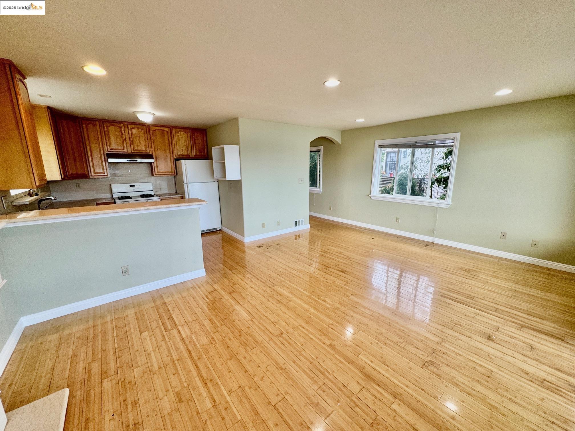 Detail Gallery Image 14 of 43 For 512 Central Ave, Alameda,  CA 94501 - – Beds | – Baths
