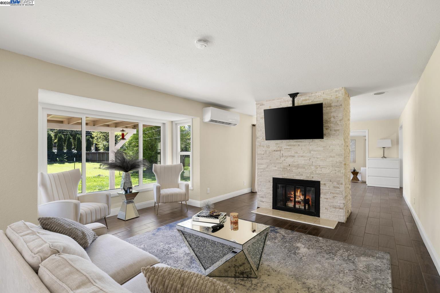 Detail Gallery Image 2 of 30 For 3160 Northrop Ave, Sacramento,  CA 95864 - 3 Beds | 2/2 Baths