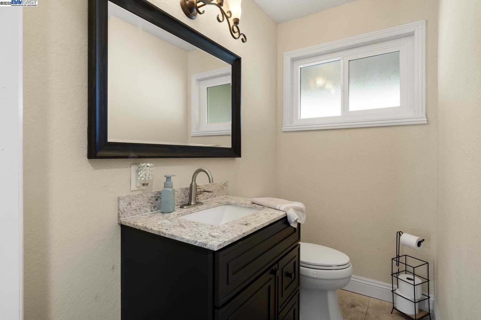 Detail Gallery Image 13 of 30 For 3160 Northrop Ave, Sacramento,  CA 95864 - 3 Beds | 2/2 Baths