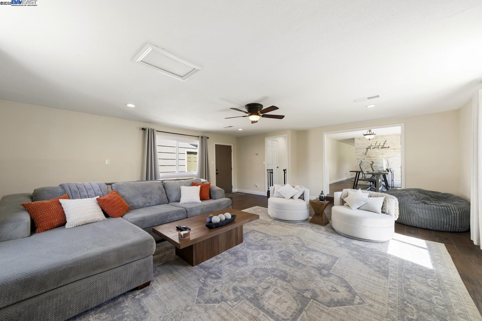 Detail Gallery Image 7 of 30 For 3160 Northrop Ave, Sacramento,  CA 95864 - 3 Beds | 2/2 Baths