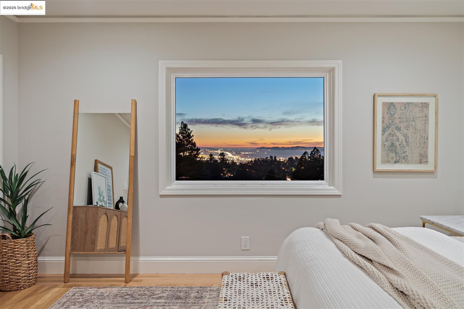 Detail Gallery Image 20 of 47 For 5800 Mendoza Dr, Oakland,  CA 94611 - 3 Beds | 2 Baths