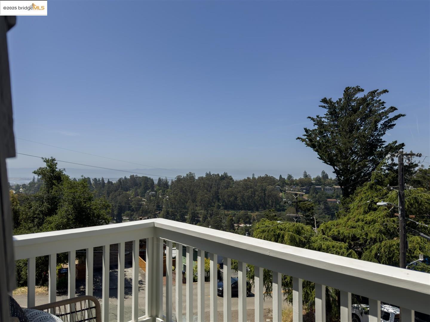 Detail Gallery Image 26 of 47 For 5800 Mendoza Dr, Oakland,  CA 94611 - 3 Beds | 2 Baths