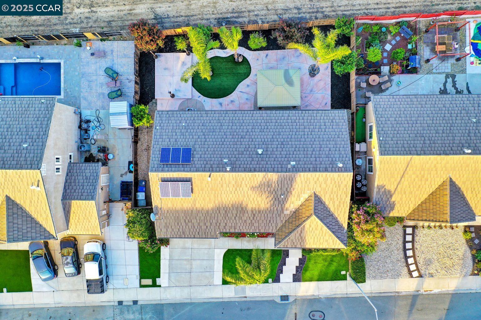 Detail Gallery Image 35 of 37 For 563 Silver Saddle Dr, Pittsburg,  CA 94565 - 4 Beds | 2 Baths
